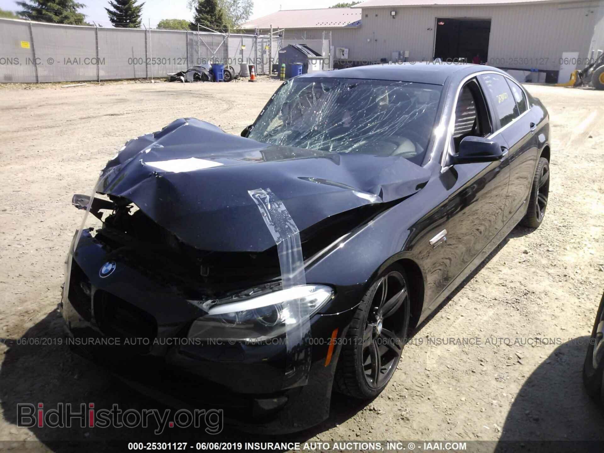 2011 BMW 528 - VIN: WBAFR1C52BC743223 - Фото 2