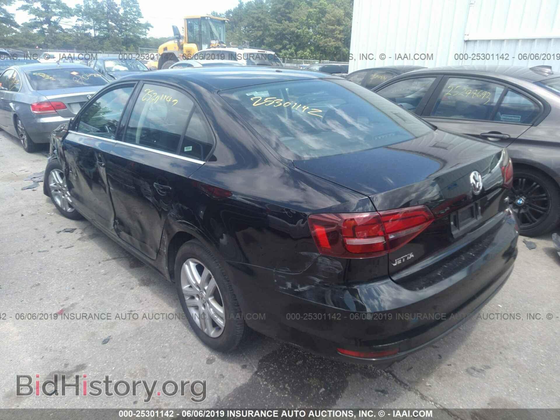 2017 VOLKSWAGEN JETTA - VIN: 3VW2B7AJ6HM368143 - Фото 3