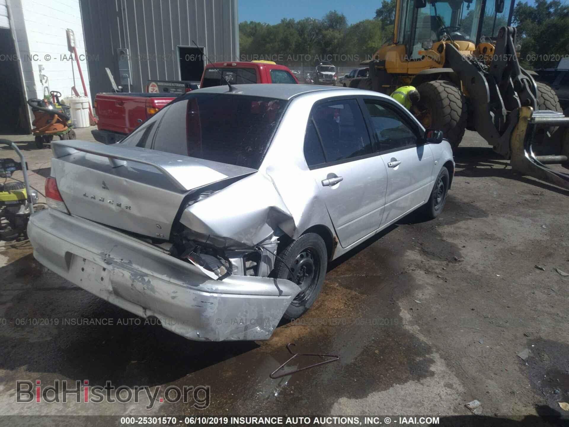 2002 MITSUBISHI LANCER - VIN: JA3AJ26E32U051812 - Photo 4