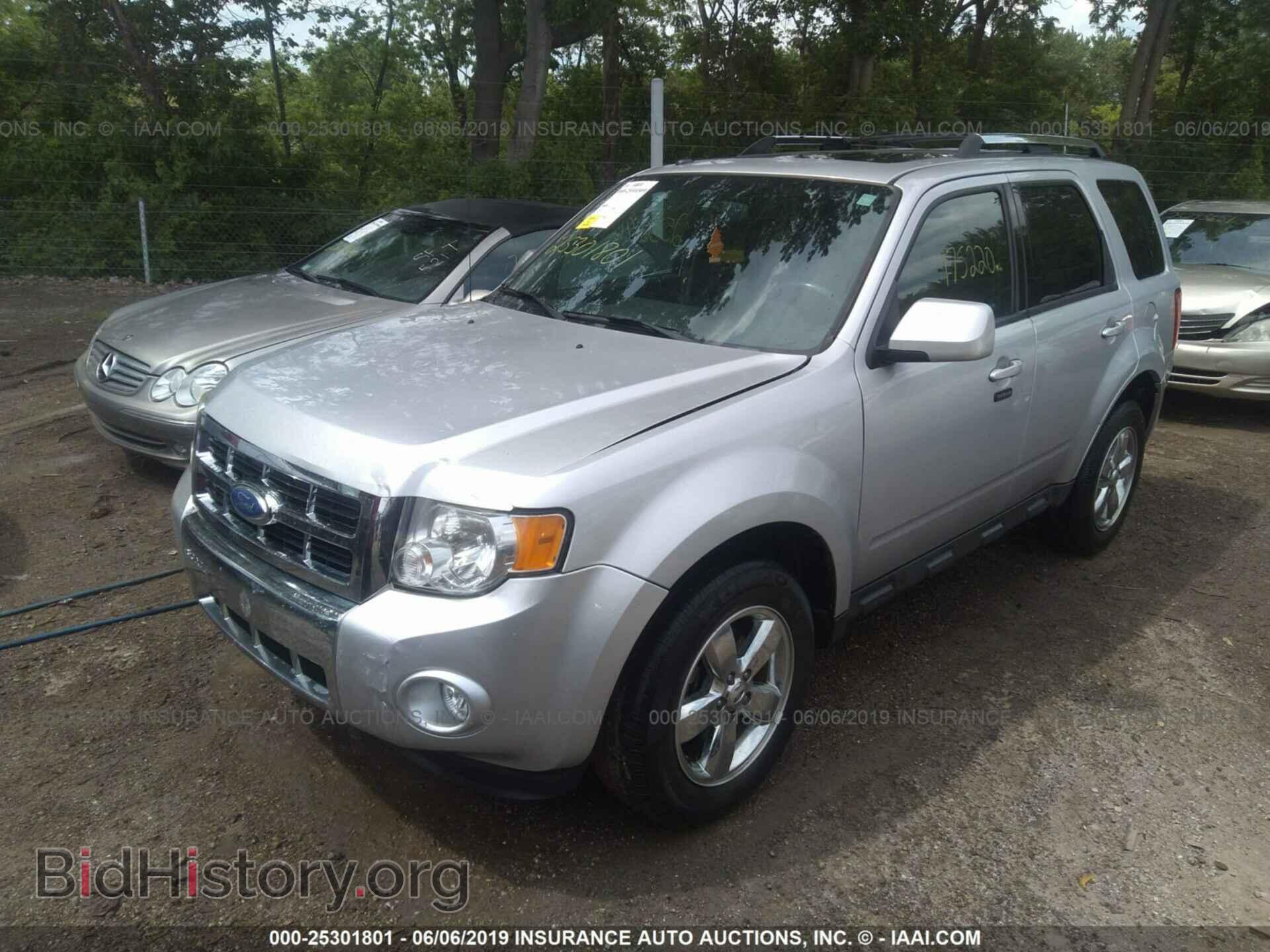 2011 FORD ESCAPE - VIN: 1FMCU0EG4BKC01944 - Фото 2