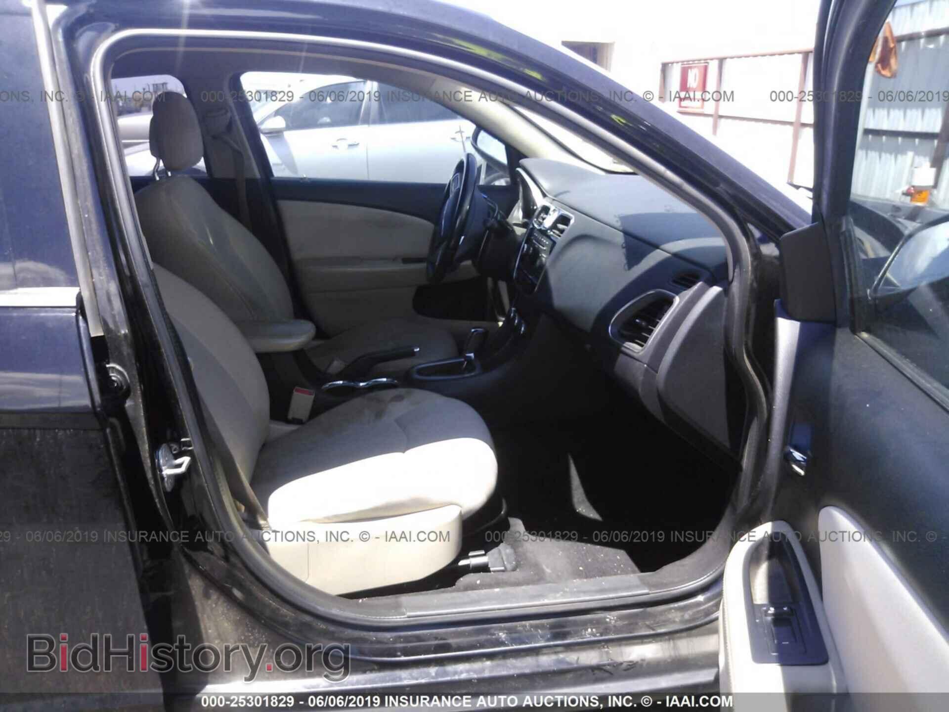 2011 CHRYSLER 200 - VIN: 1C3BC1FB9BN589431 - Фото 5