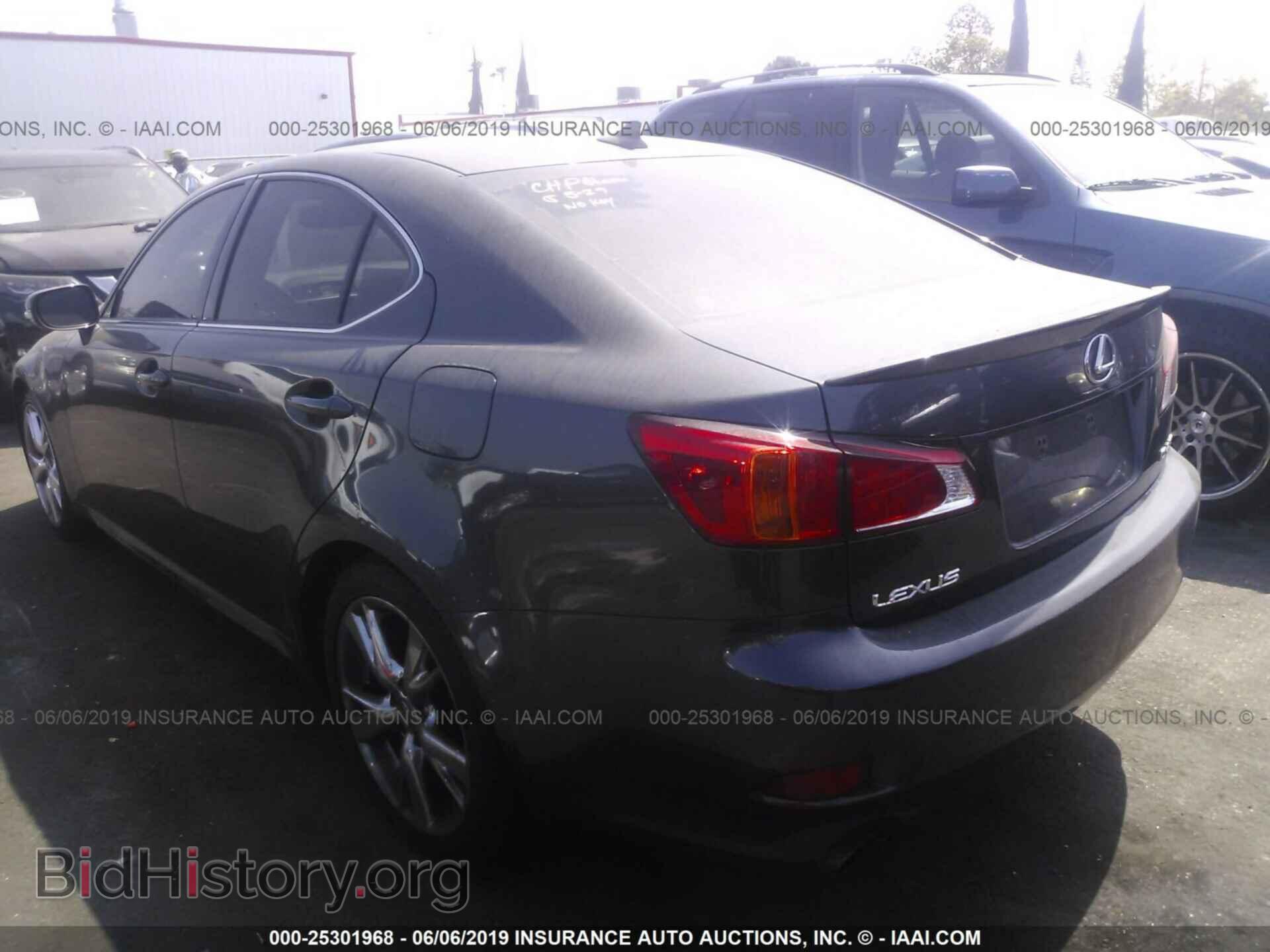 2010 LEXUS IS - VIN: JTHBF5C29A5126801 - Photo 3
