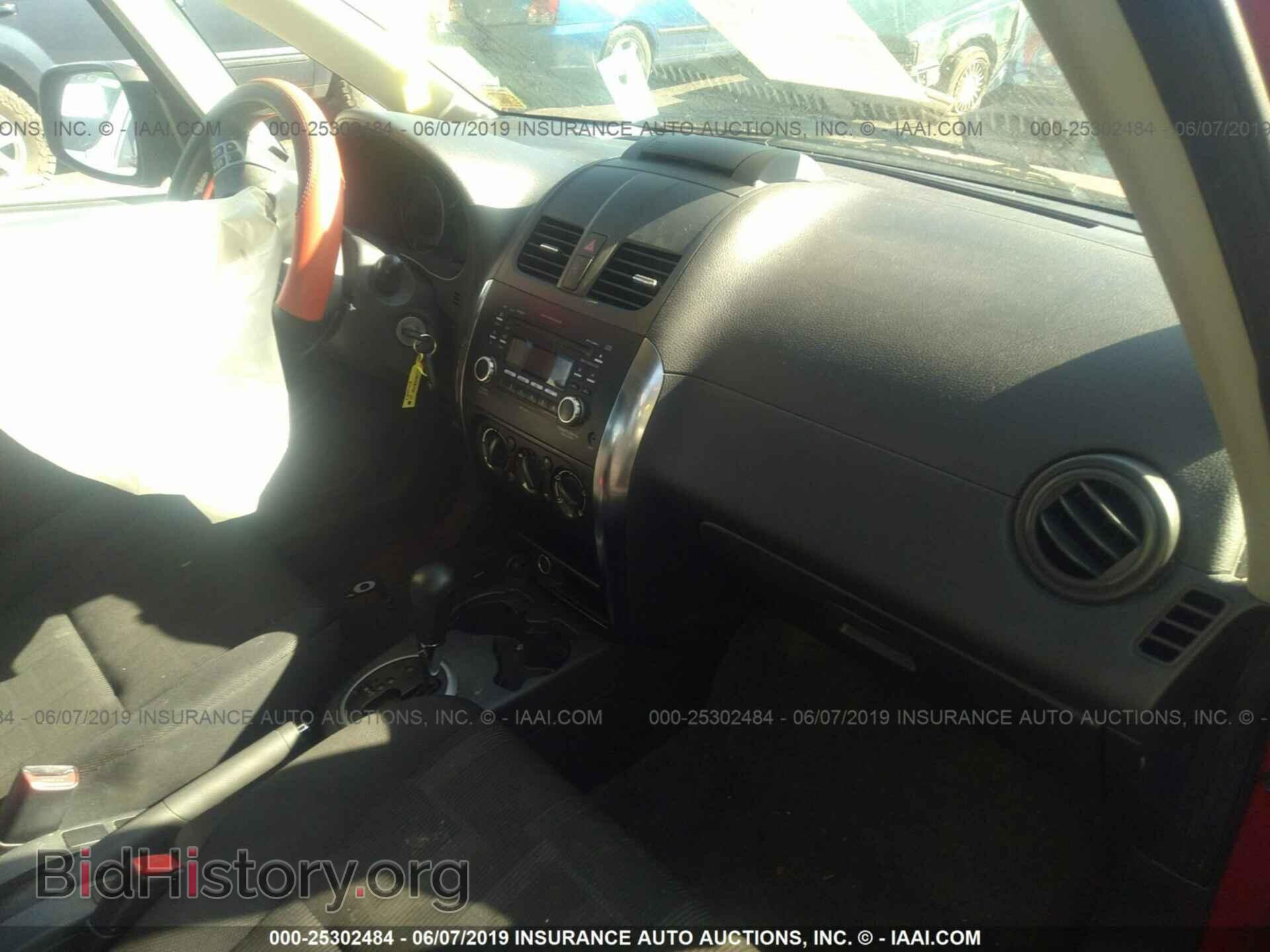 2011 SUZUKI SX4 - VIN: JS2YC5A41B6300516 - Фото 5