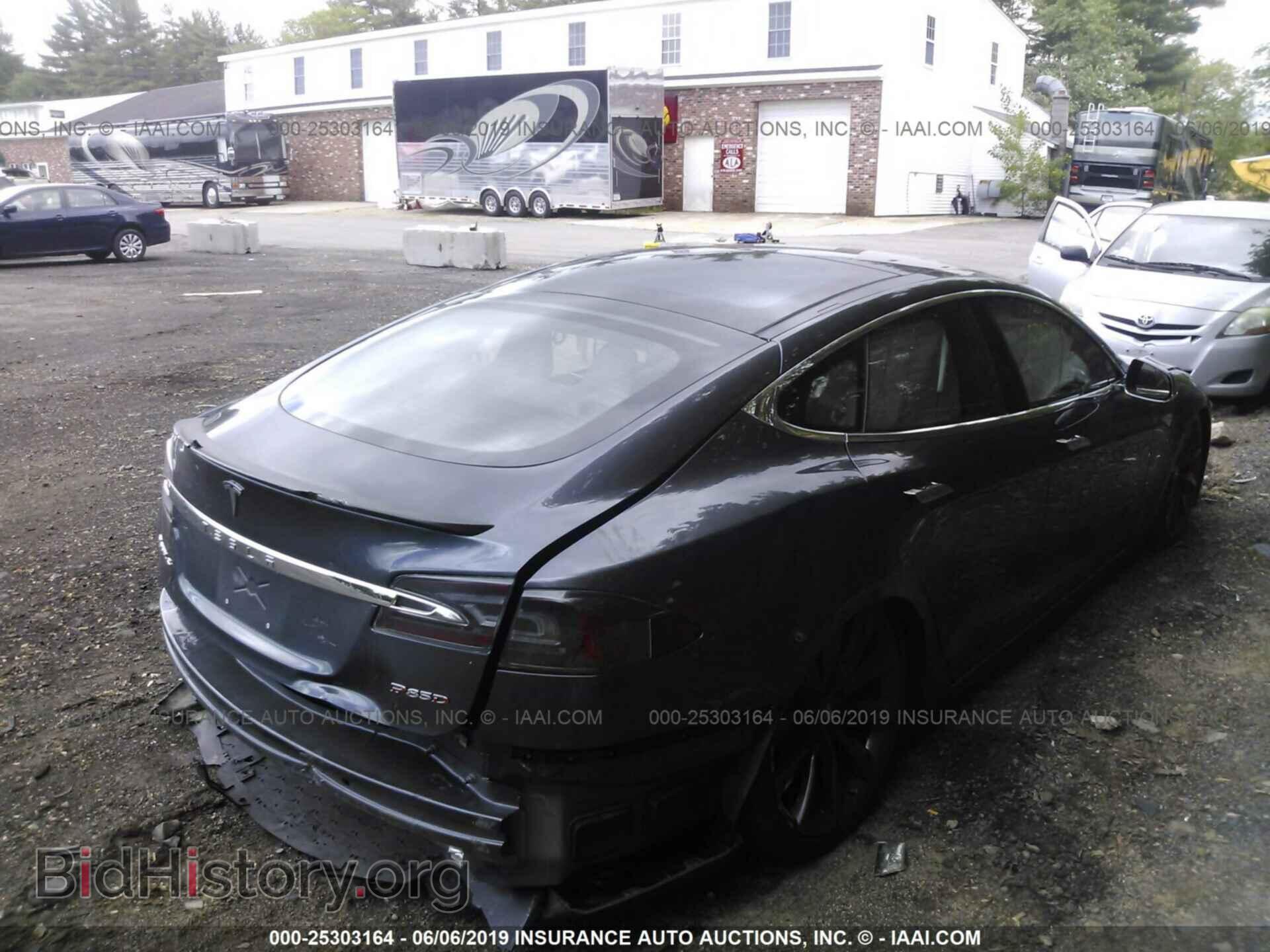 2014 TESLA MODEL S - VIN: 5YJSA1H28EFP64298 - Photo 4