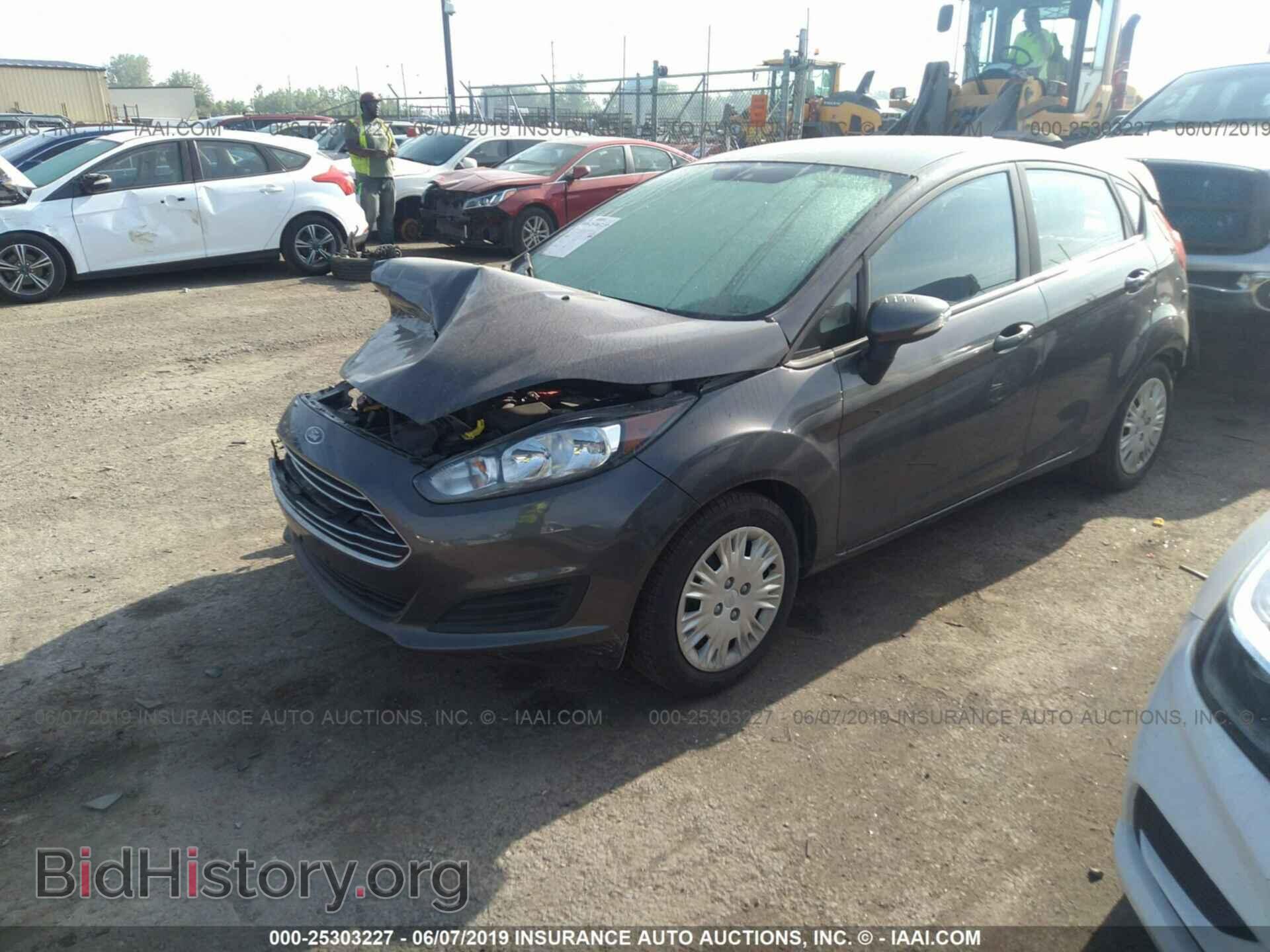 2015 FORD FIESTA - VIN: 3FADP4EE8FM171812 - Фото 2