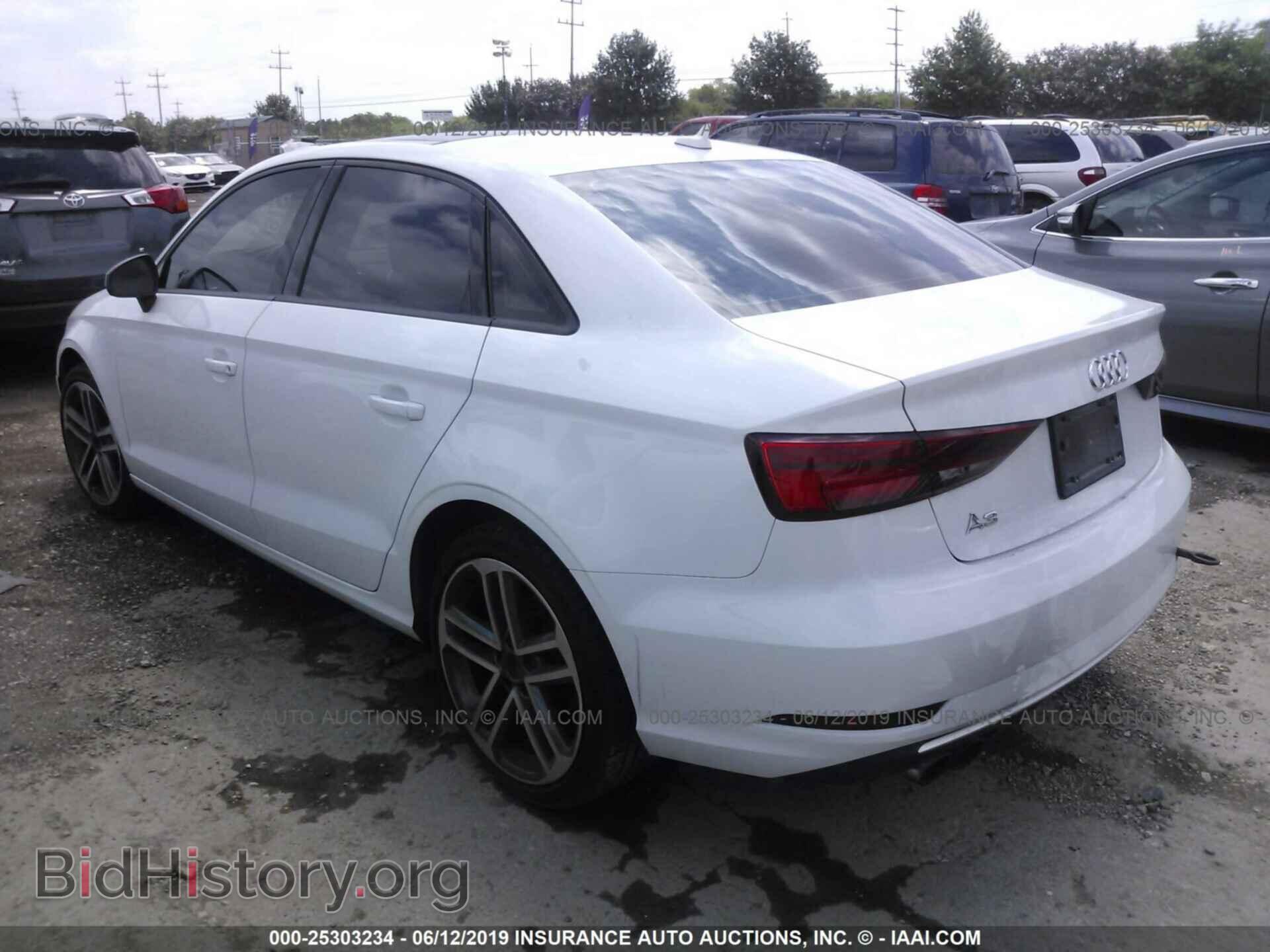 2017 AUDI A3 - VIN: WAUAUGFF5H1042308 - Фото 3