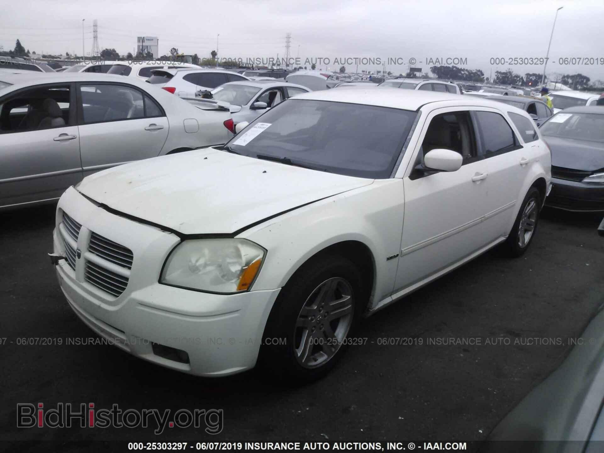 2007 DODGE MAGNUM - VIN: 2D4GV572X7H655215 - Фото 2