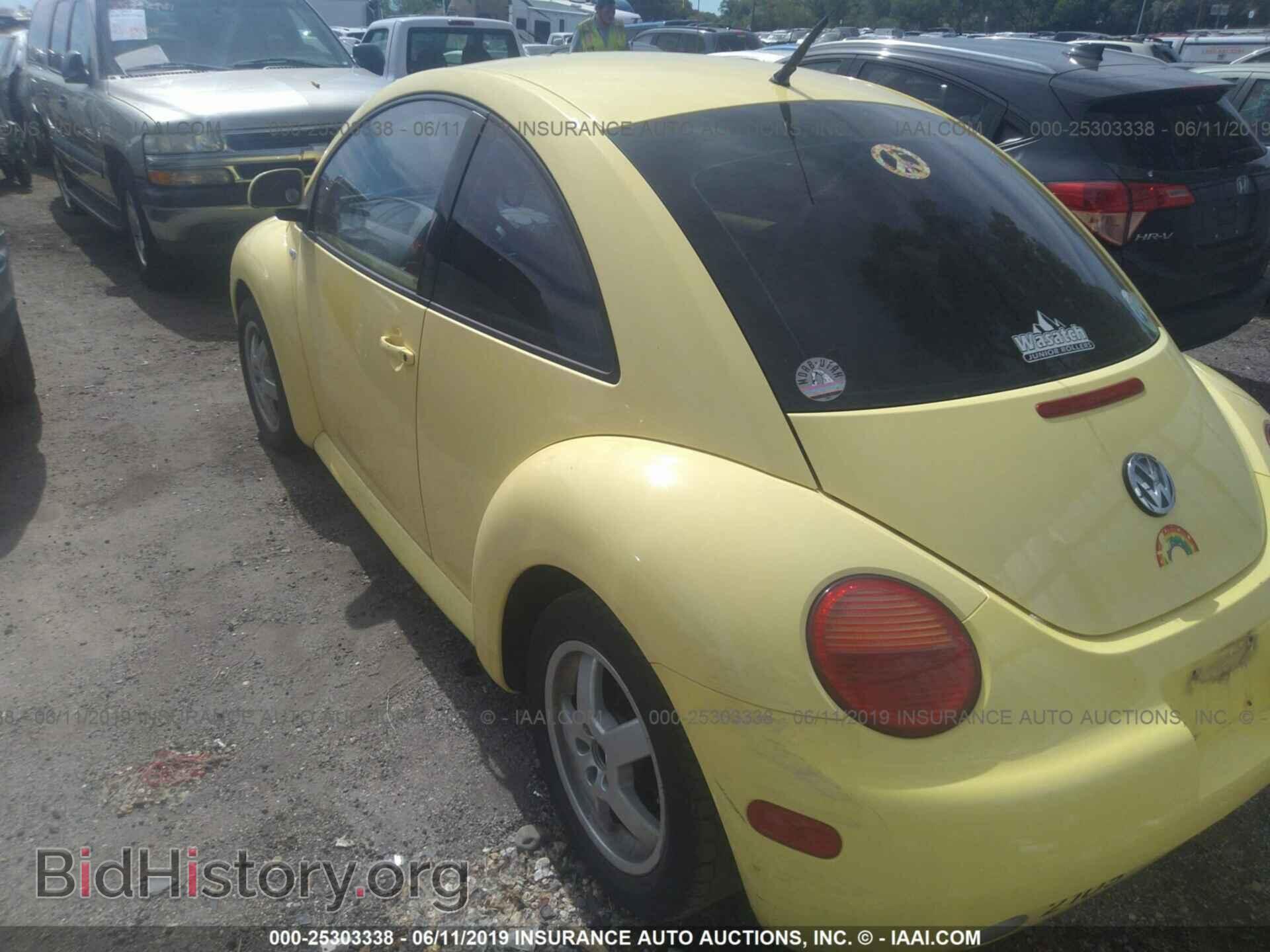 2000 VOLKSWAGEN NEW BEETLE - VIN: 3VWCA21CXYM424368 - Фото 3