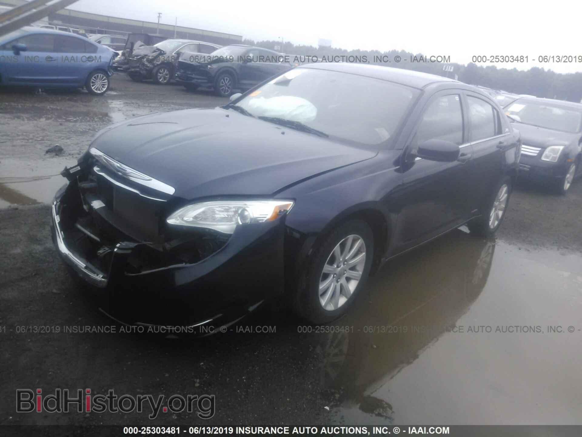 2012 CHRYSLER 200 - VIN: 1C3CCBBB7CN105774 - Фото 2