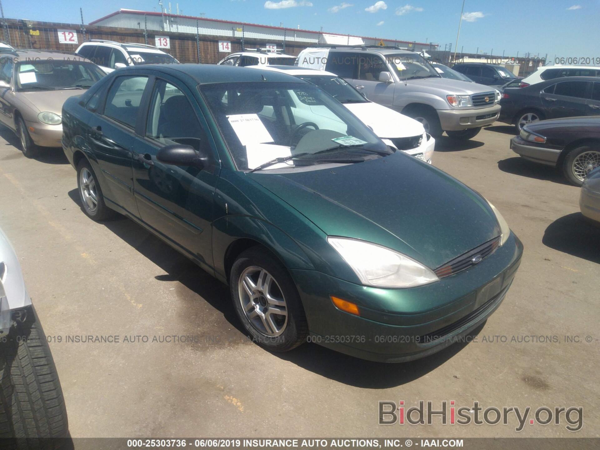 Photo 1FAFP34PXYW343654 - FORD FOCUS 2000