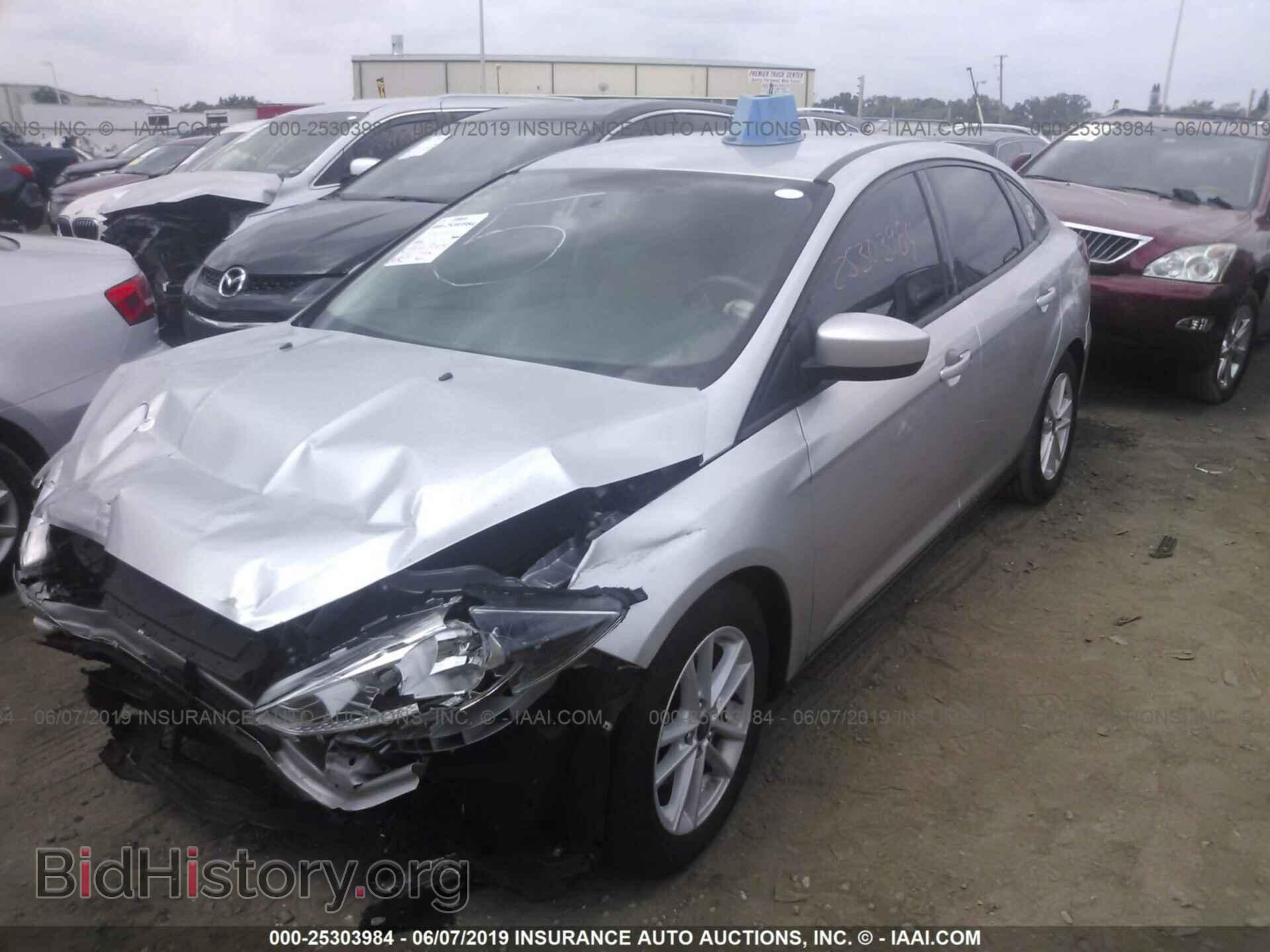 2018 FORD FOCUS - VIN: 1FADP3FE5JL284863 - Фото 2