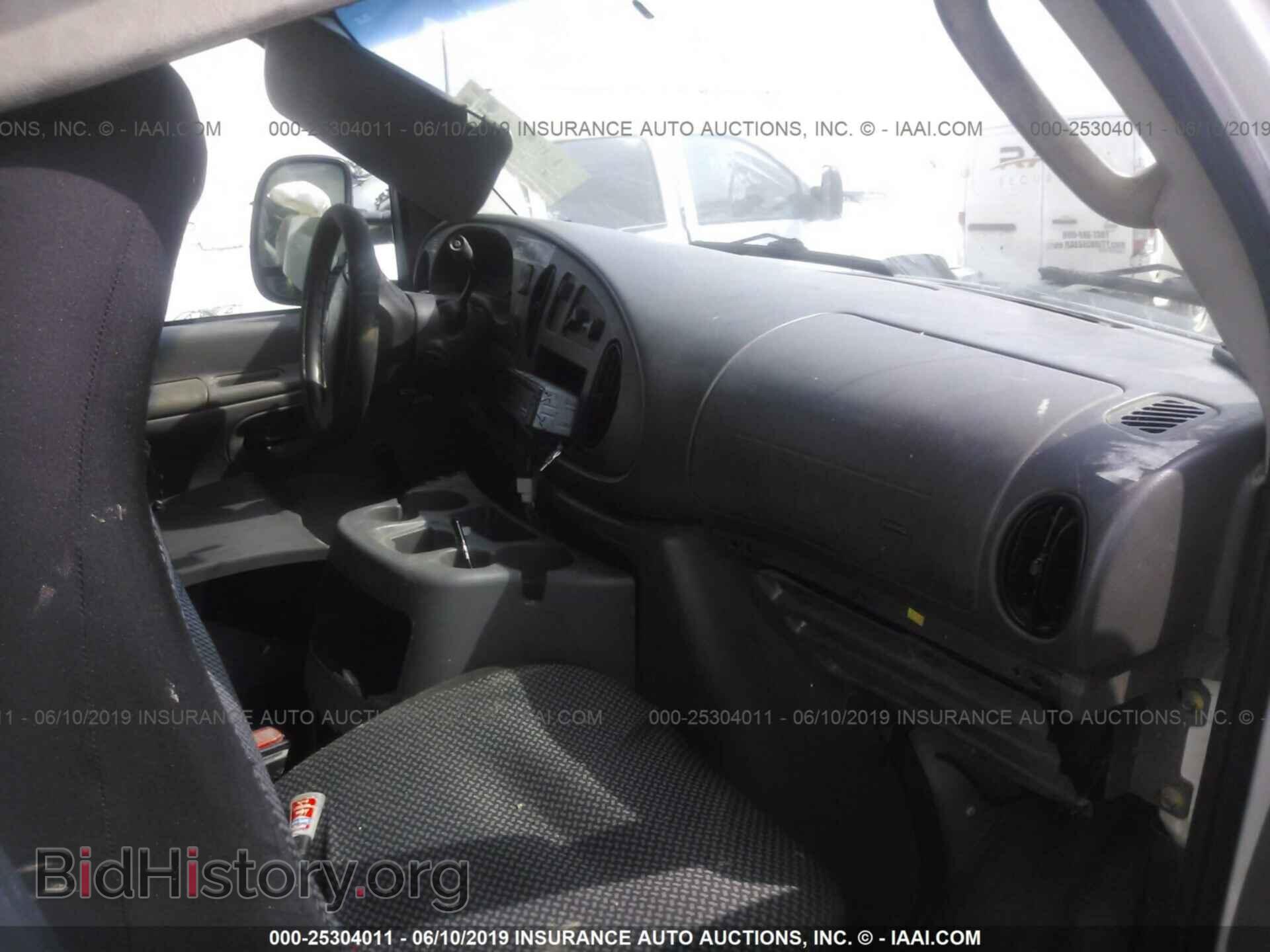 2004 FORD ECONOLINE - VIN: 1FDWE35L24HA61210 - Photo 5