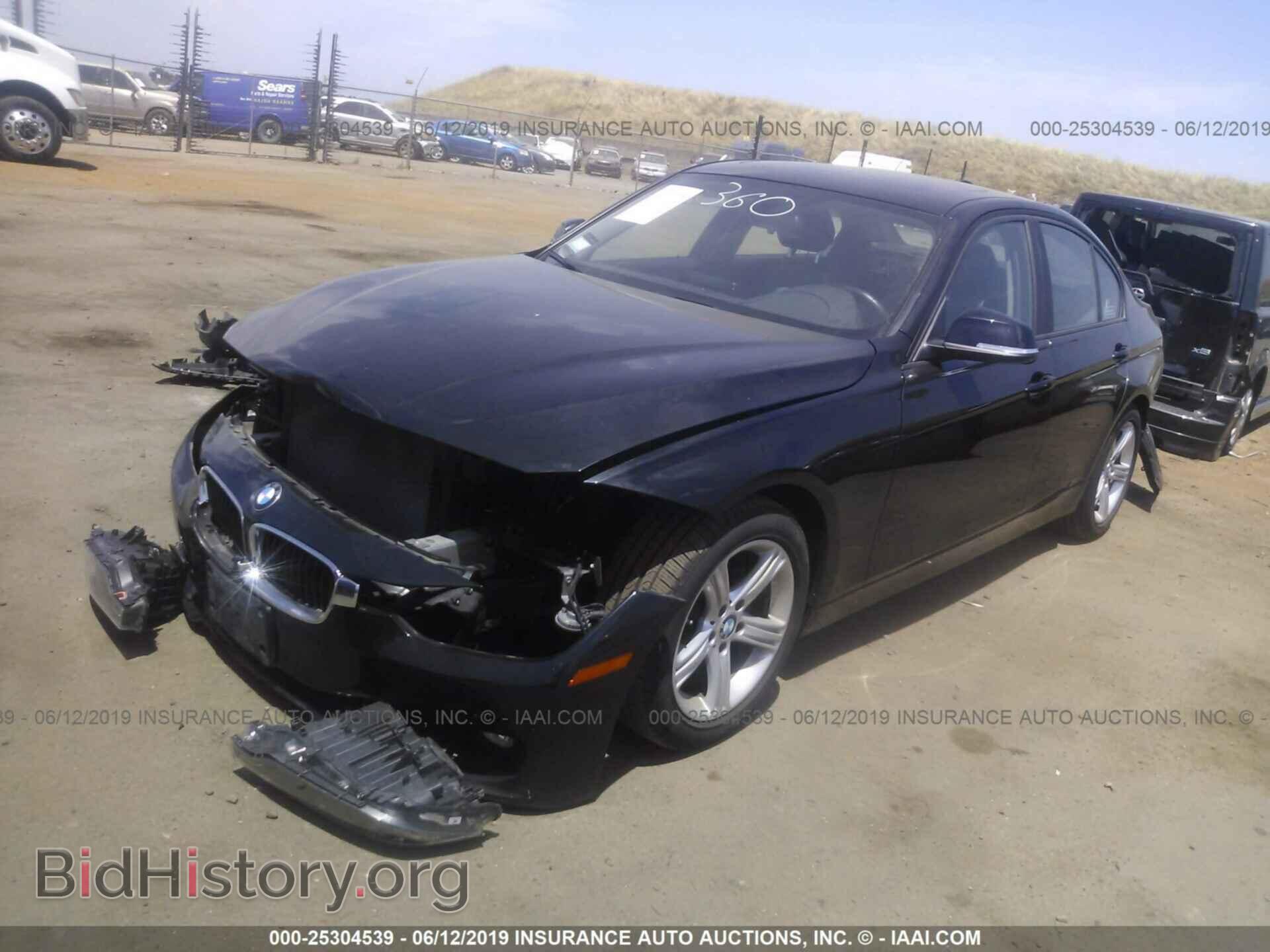 2015 BMW 328 - VIN: WBA3C1C51FK122085 - Фото 2