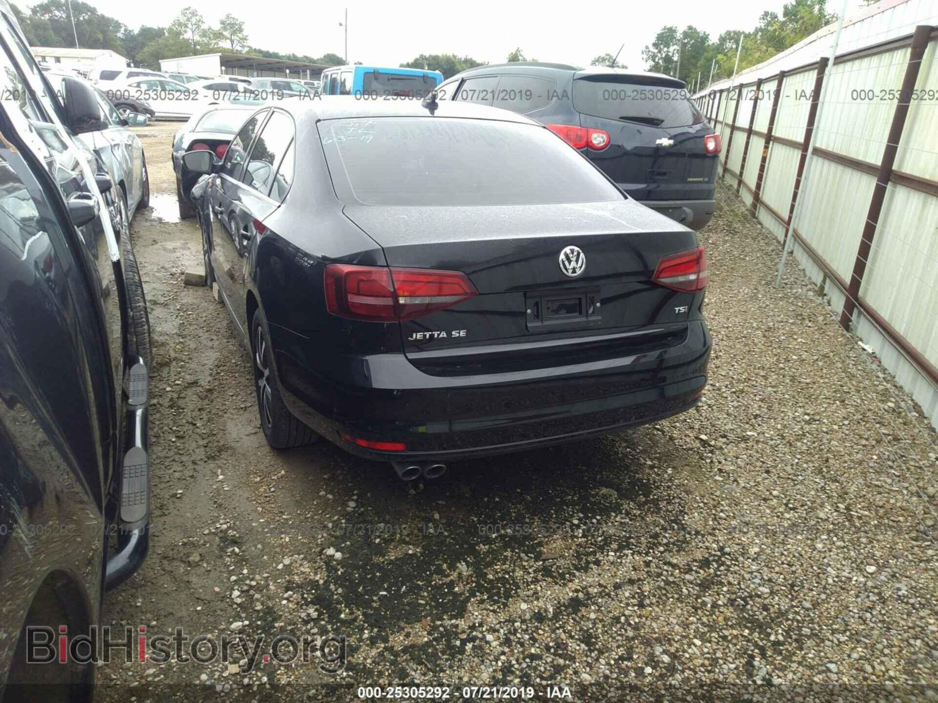 2017 VOLKSWAGEN JETTA - VIN: 3VWDB7AJ4HM290180 - Фото 3