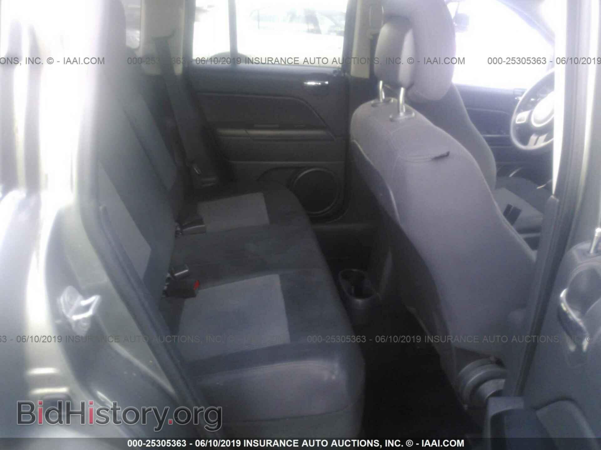 2014 JEEP COMPASS - VIN: 1C4NJDBB9ED592670 - Фото 8