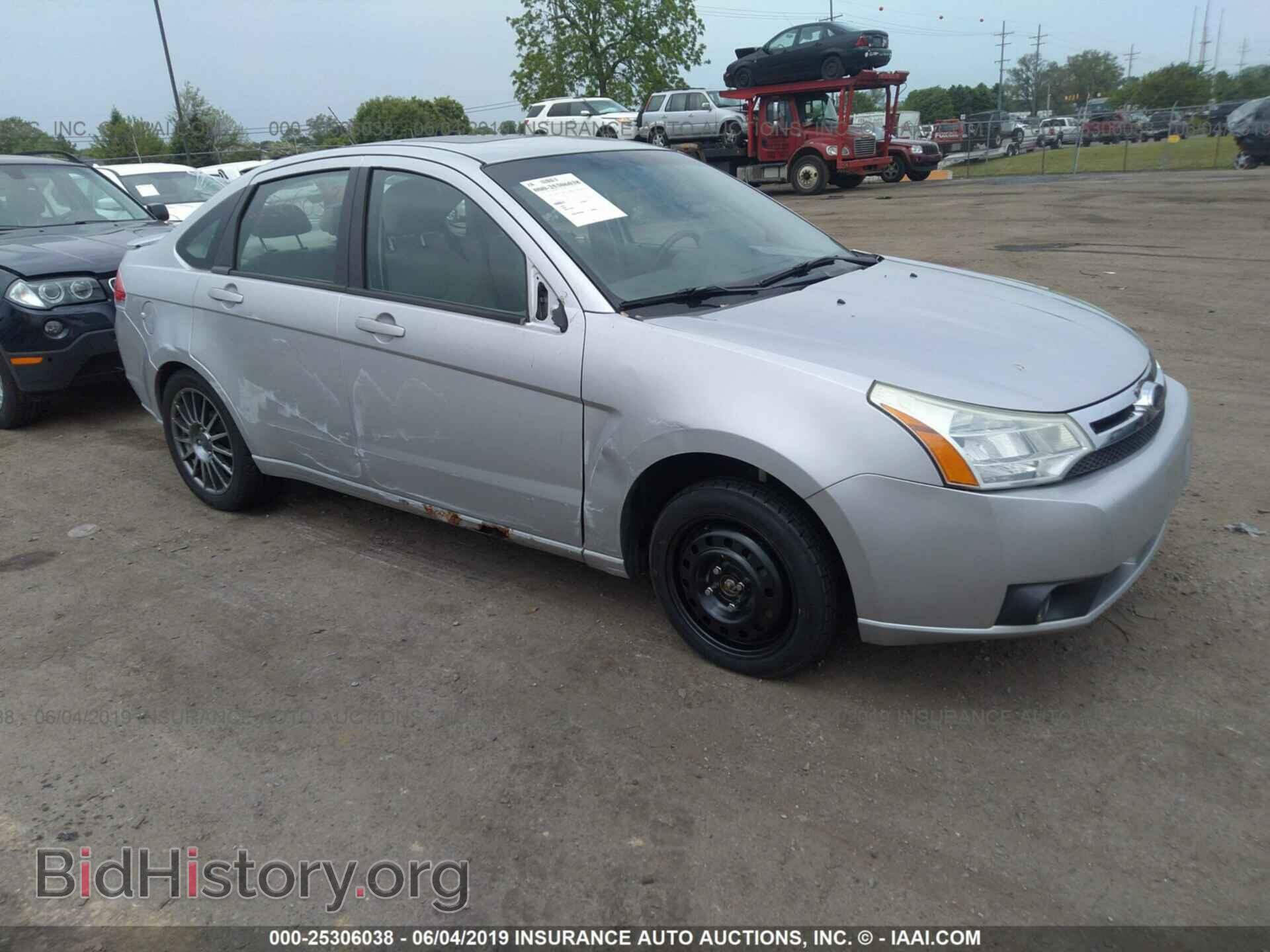 Photo 1FAHP36N09W199585 - FORD FOCUS 2009