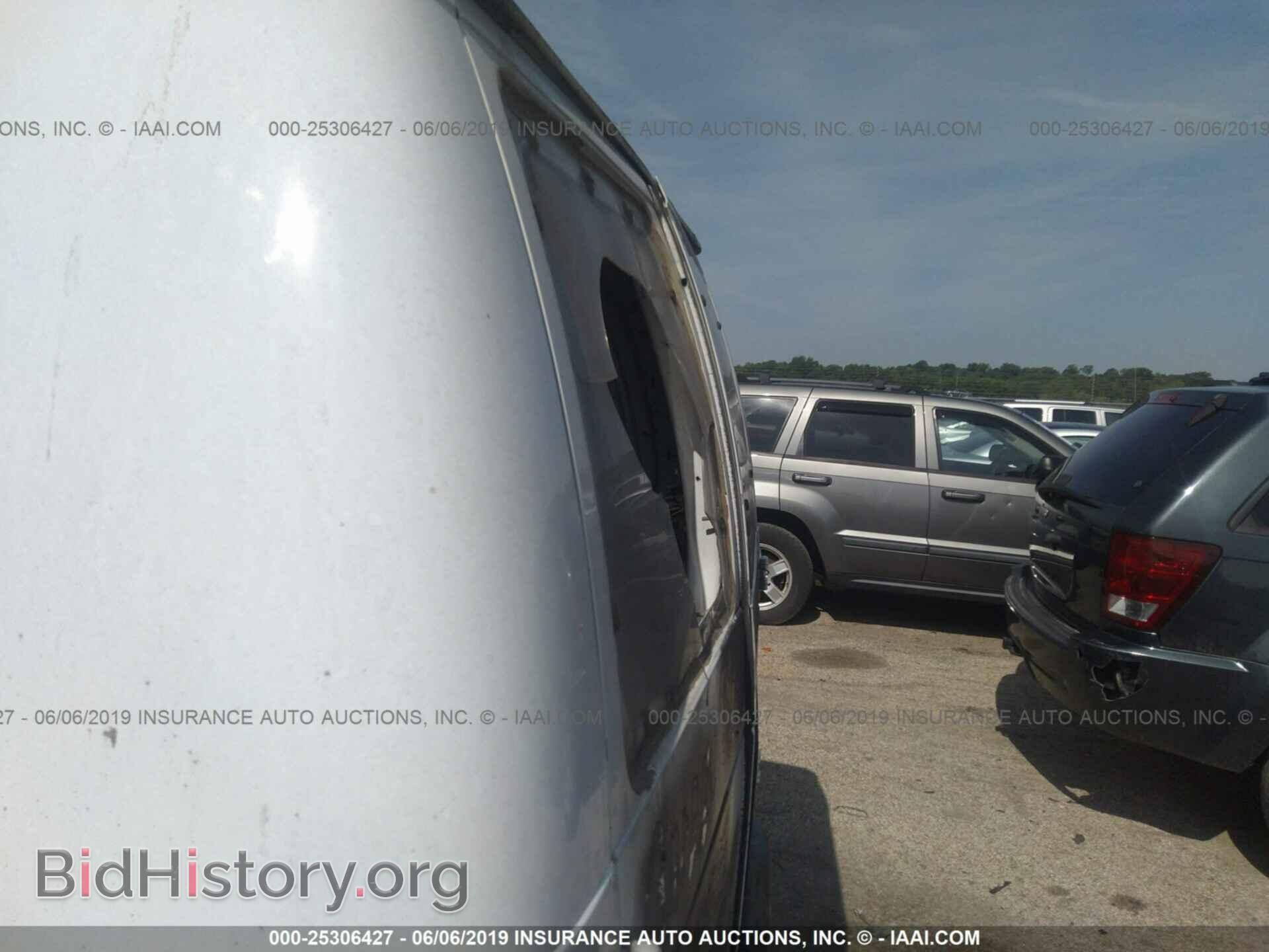 1998 FORD ECONOLINE - VIN: 1FTPE2424WHB75028 - Фото 6
