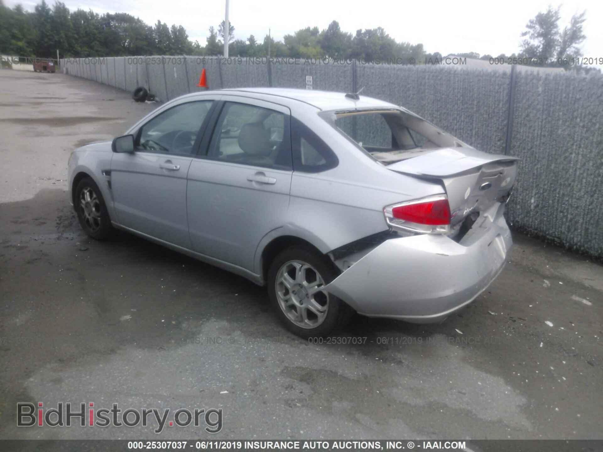 2008 FORD FOCUS - VIN: 1FAHP35N98W157092 - Фото 3