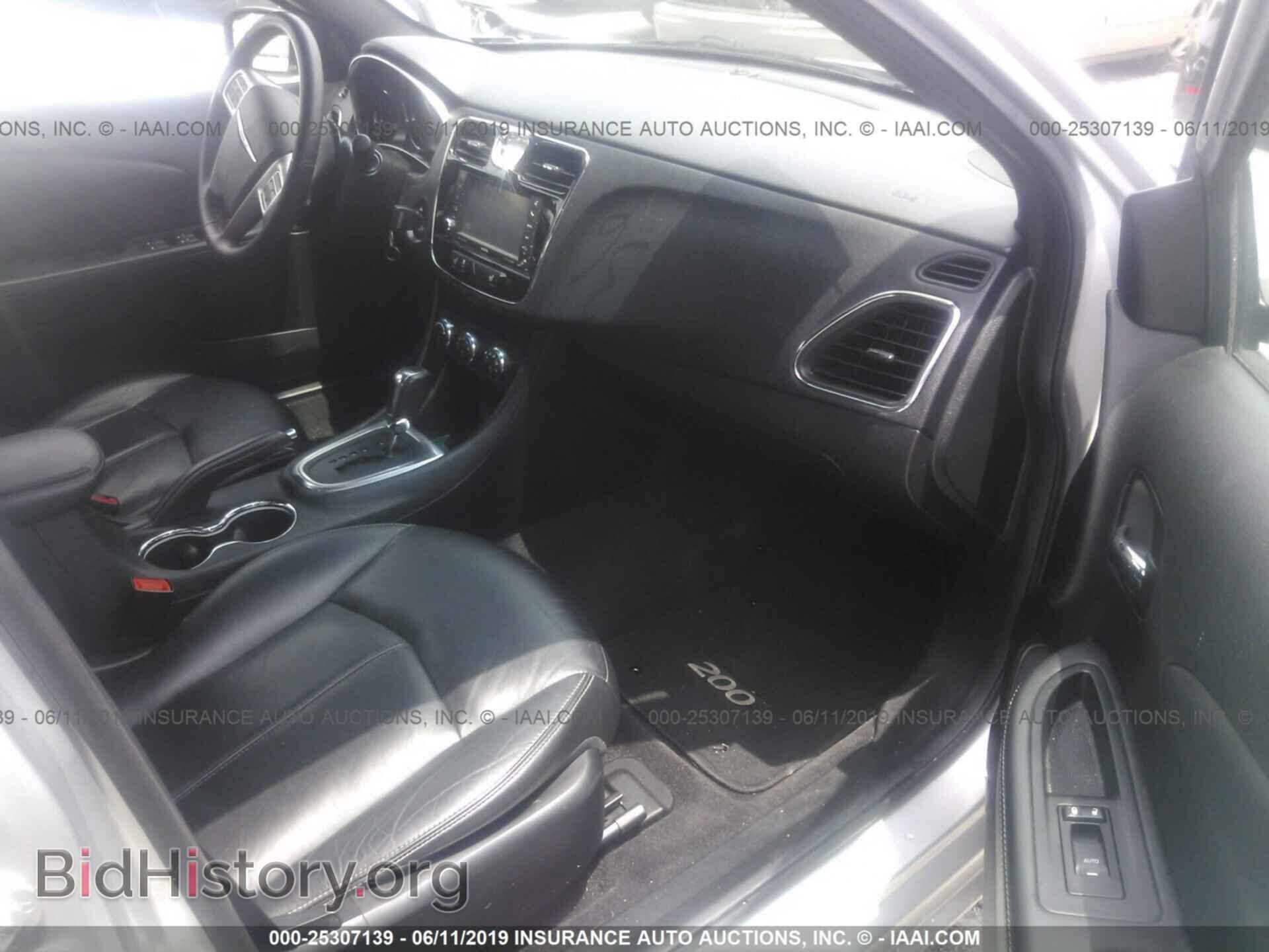 2012 CHRYSLER 200 - VIN: 1C3CCBCB2CN263423 - Фото 5