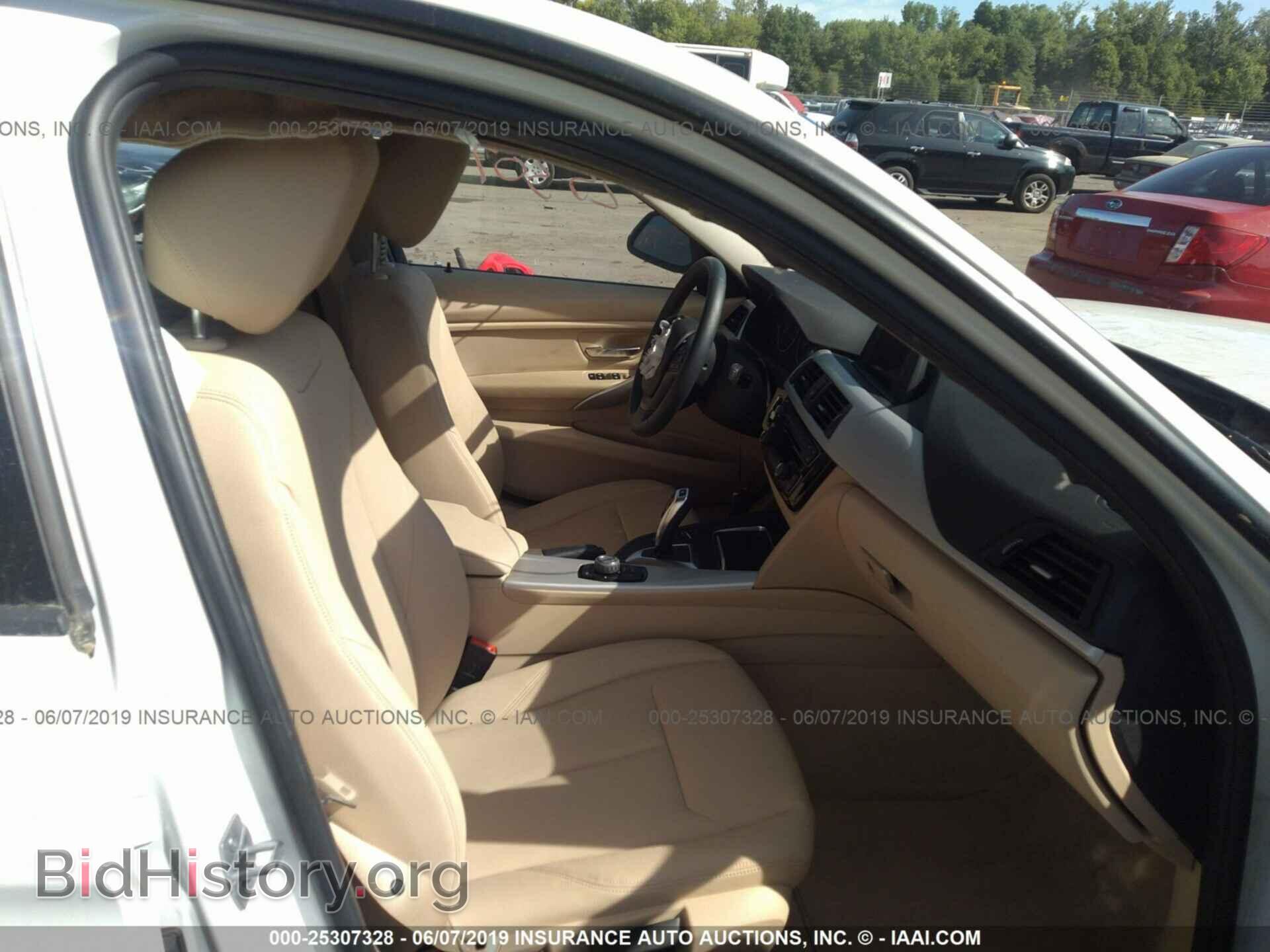 2016 BMW 320 - VIN: WBA8E5G51GNU20041 - Photo 5