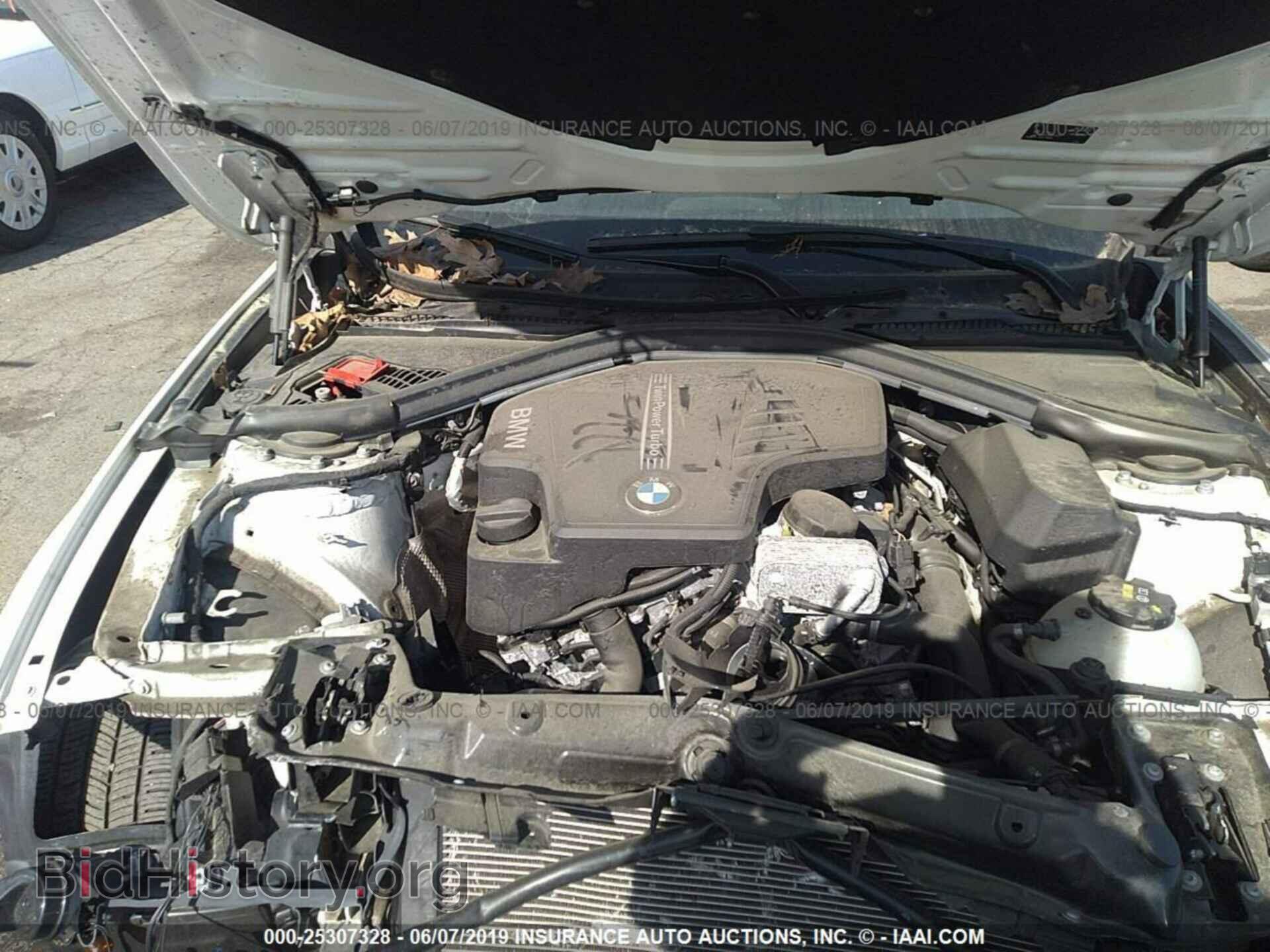 2016 BMW 320 - VIN: WBA8E5G51GNU20041 - Photo 10