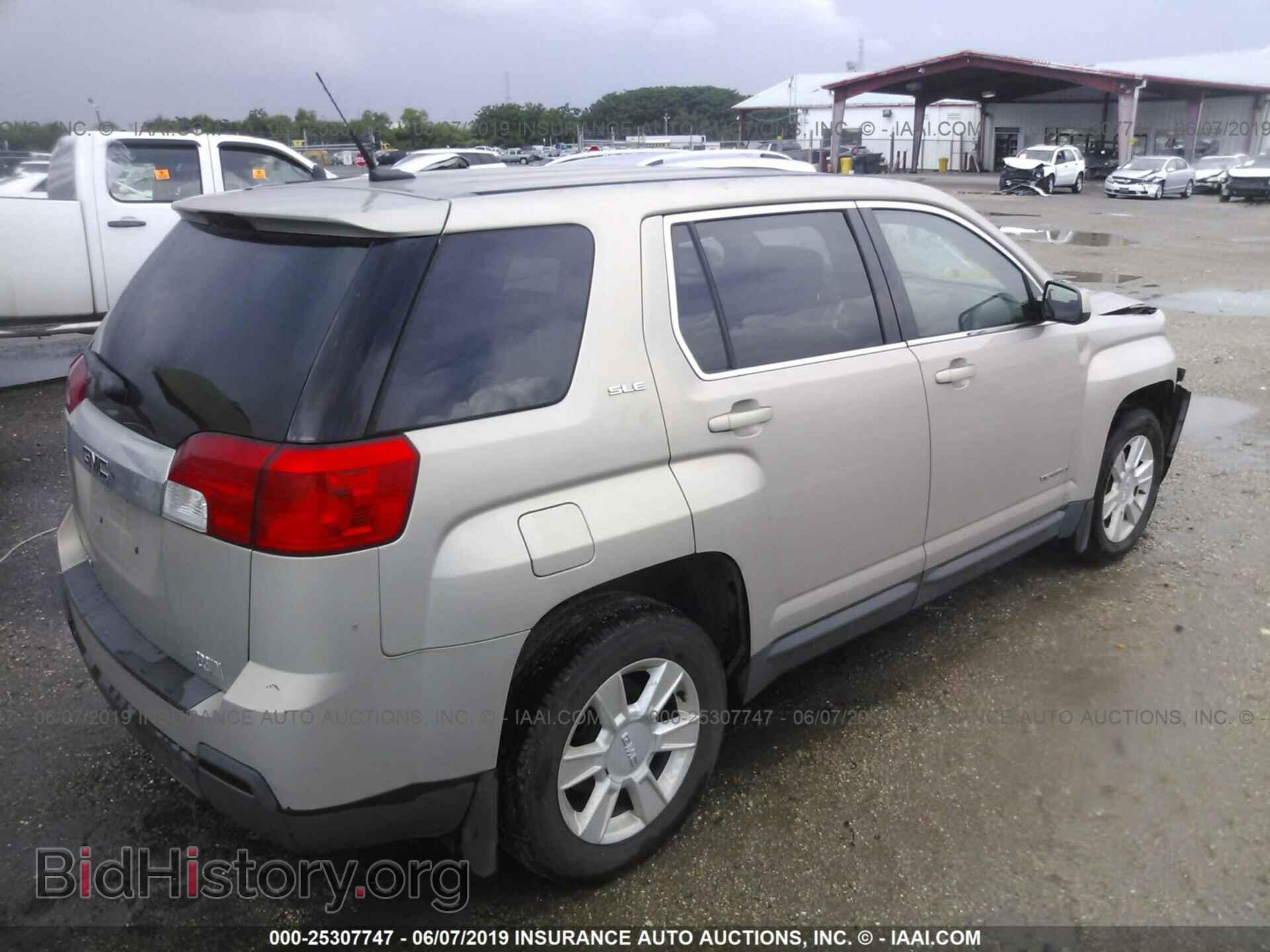 2011 GMC TERRAIN - VIN: 2CTALMEC9B6390682 - Photo 4