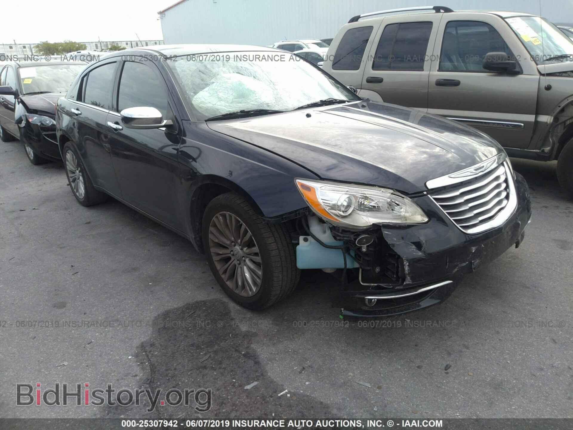 Фотография 1C3BC2FG1BN546302 - CHRYSLER 200 2011