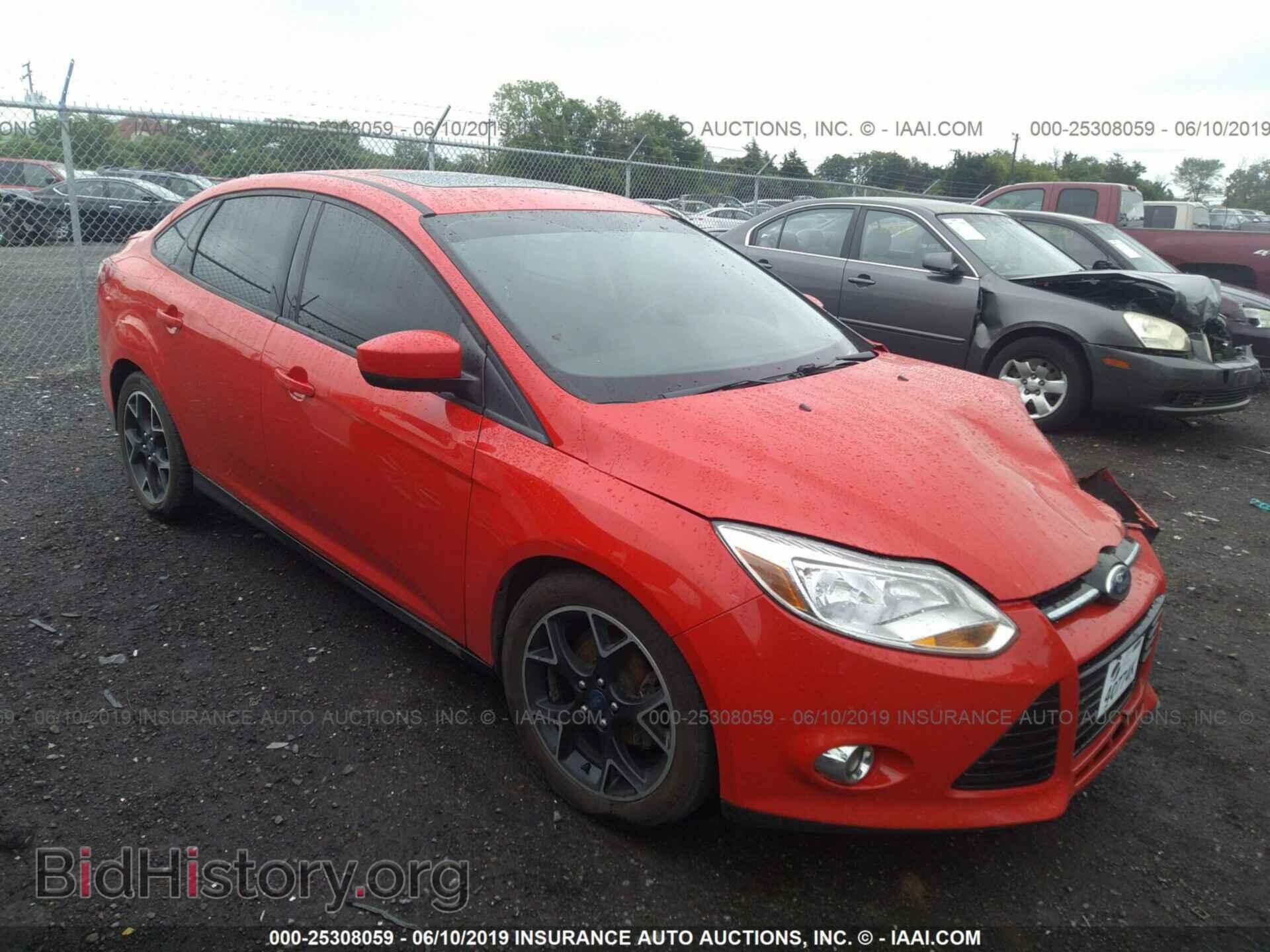 Photo 1FAHP3F26CL271839 - FORD FOCUS 2012