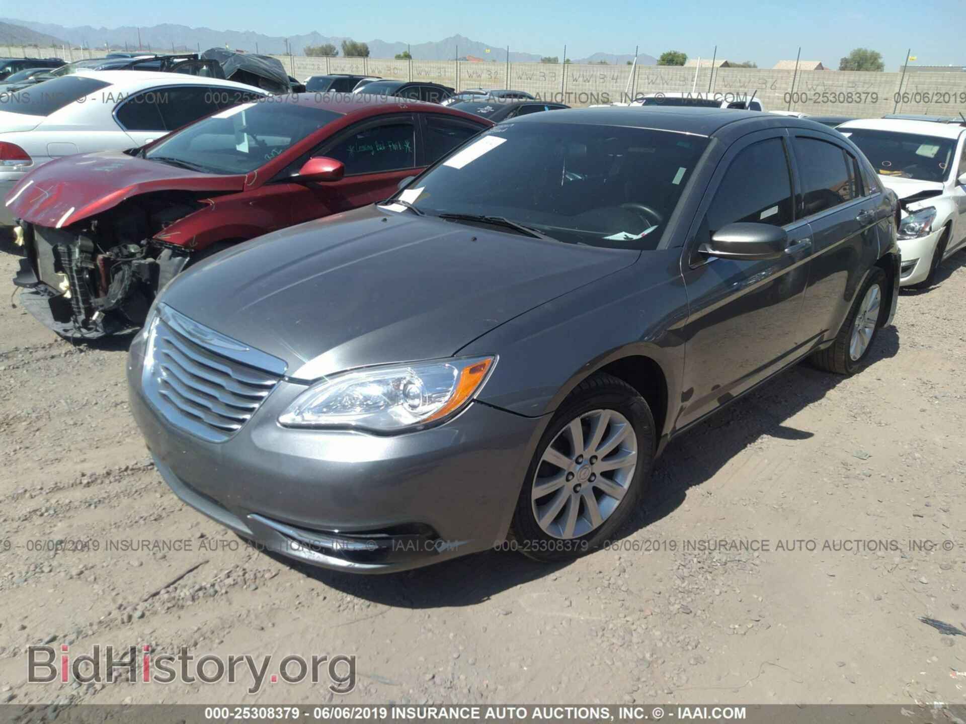 2012 CHRYSLER 200 - VIN: 1C3CCBBB5CN330985 - Фото 2