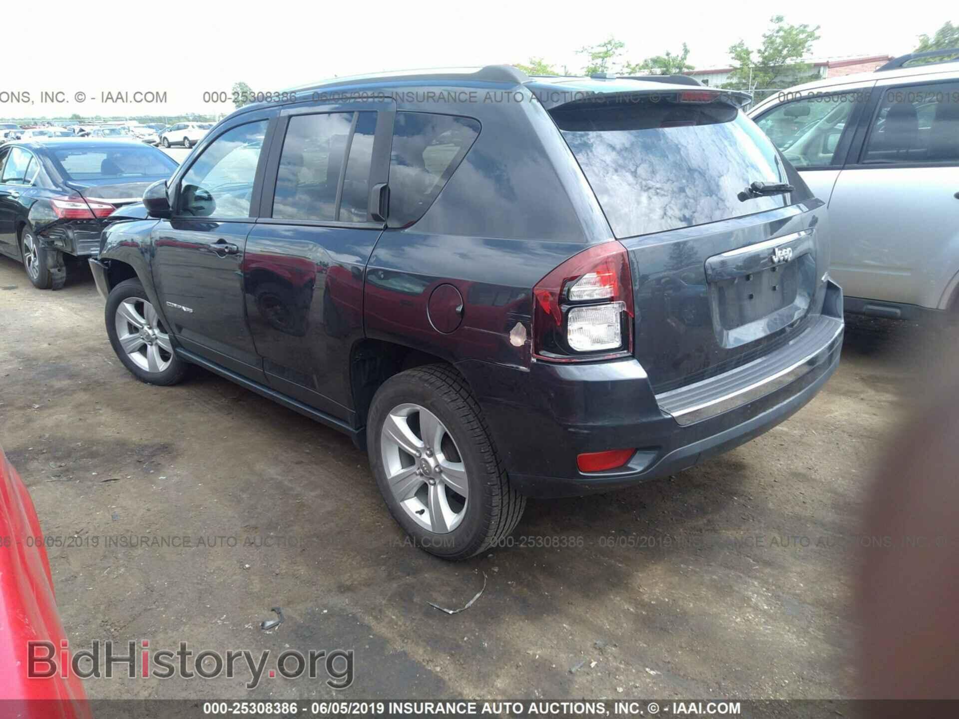 2015 JEEP COMPASS - VIN: 1C4NJCEA3FD240666 - Photo 3