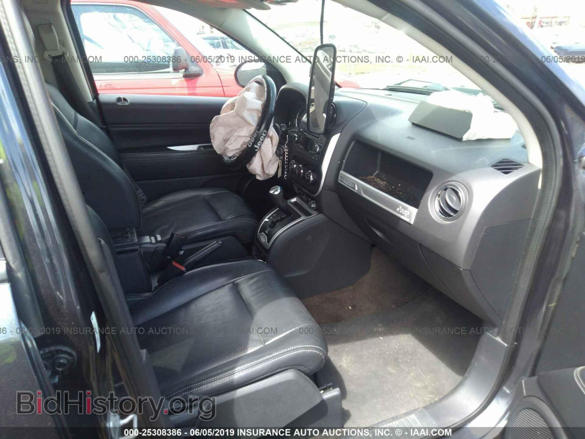 2015 JEEP COMPASS - VIN: 1C4NJCEA3FD240666 - Photo 5