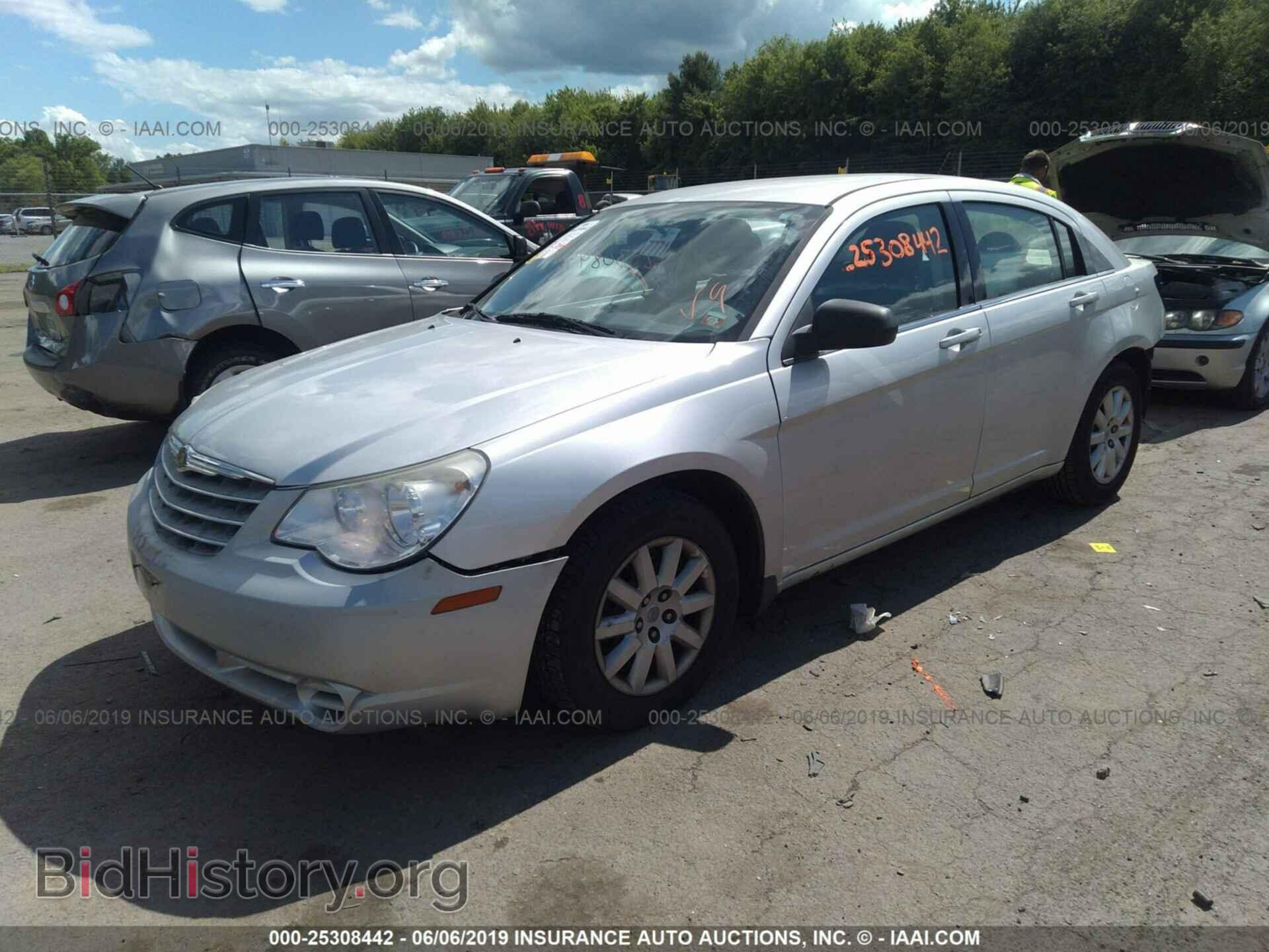 2010 CHRYSLER SEBRING - VIN: 1C3CC4FB2AN140306 - Фото 2