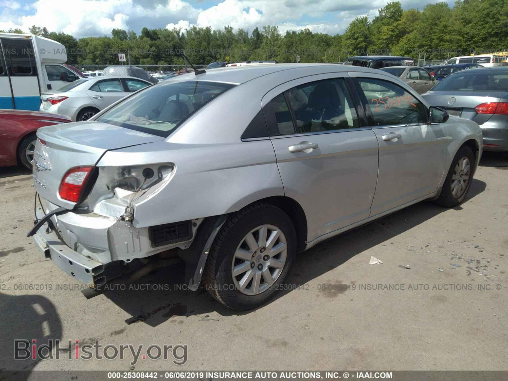 2010 CHRYSLER SEBRING - VIN: 1C3CC4FB2AN140306 - Фото 4