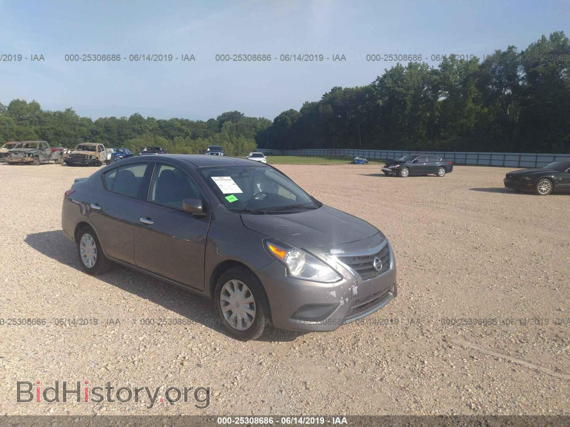Photo 3N1CN7AP6HK408917 - NISSAN VERSA 2017