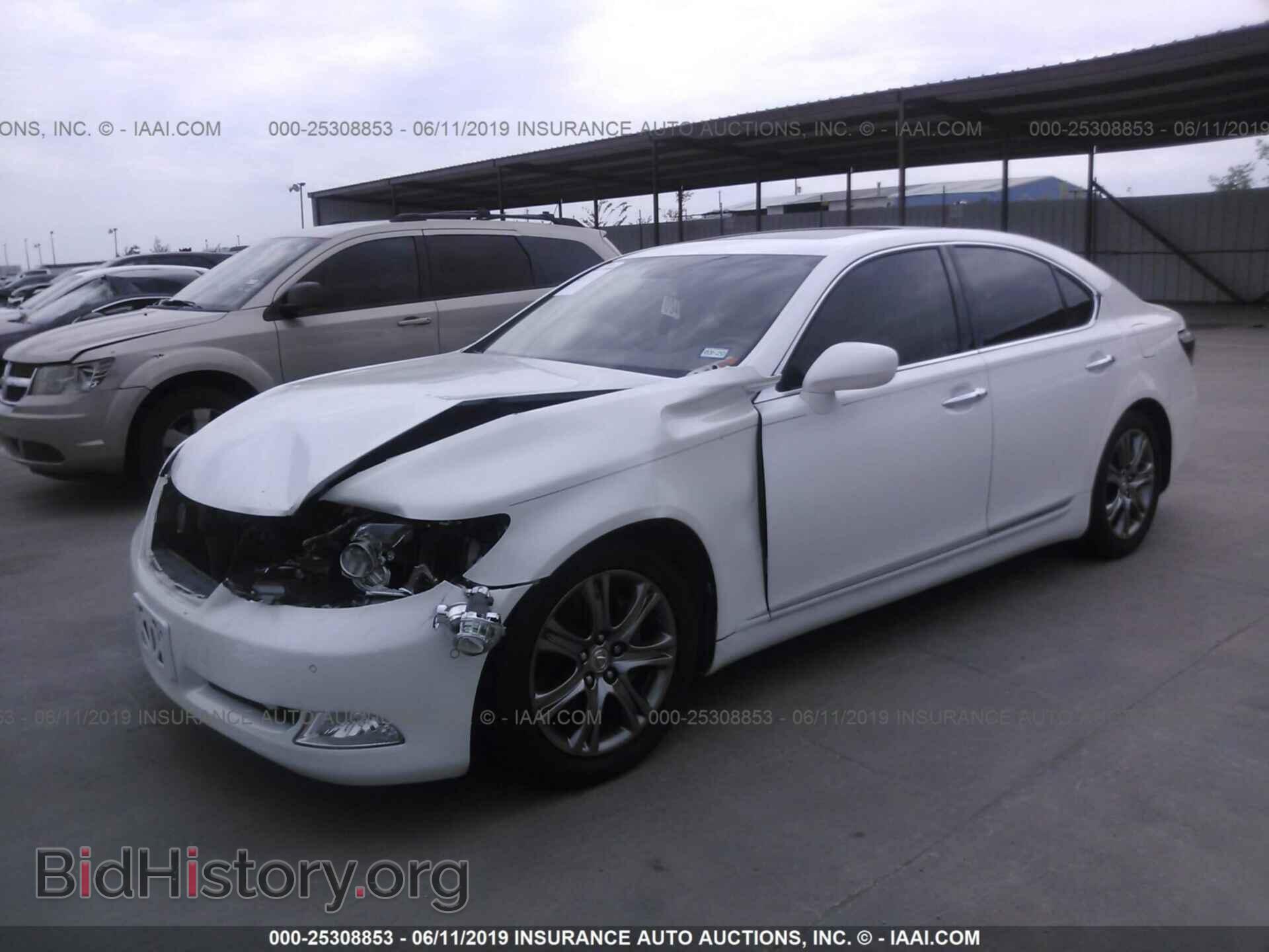 2008 LEXUS LS - VIN: JTHBL46F785071812 - Photo 2