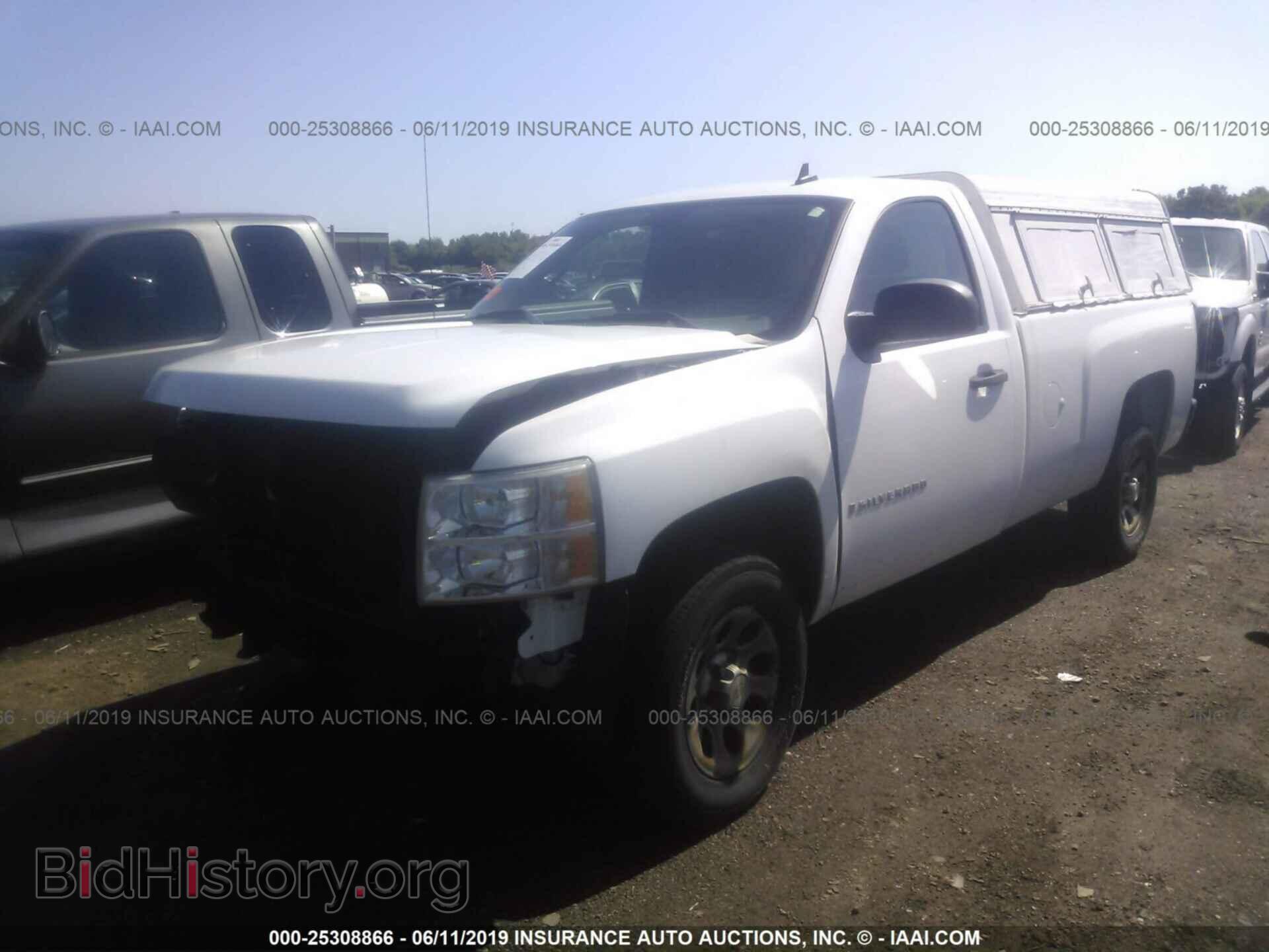 2007 CHEVROLET SILVERADO - VIN: 1GCEC14C27E574703 - Фото 2
