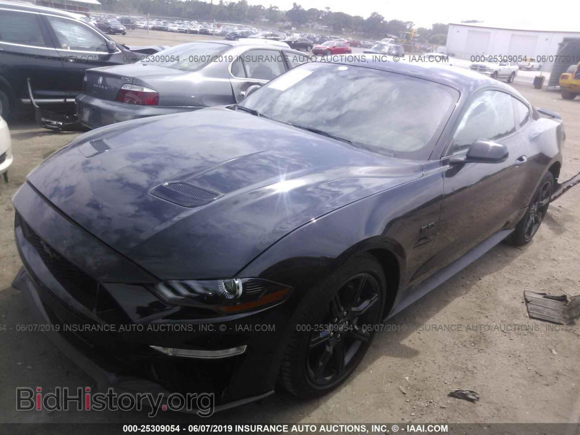 2019 FORD MUSTANG - VIN: 1FA6P8CF8K5111654 - Фото 2