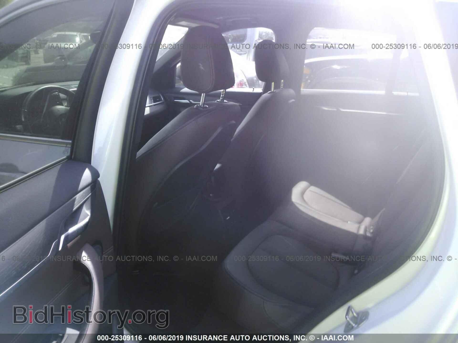 2016 BMW X1 - VIN: WBXHT3C30G5E48744 - Фото 8