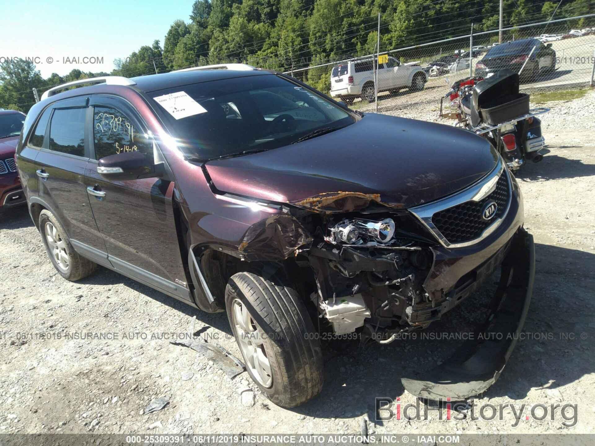 Photo 5XYKTDA1XBG099079 - KIA SORENTO 2011