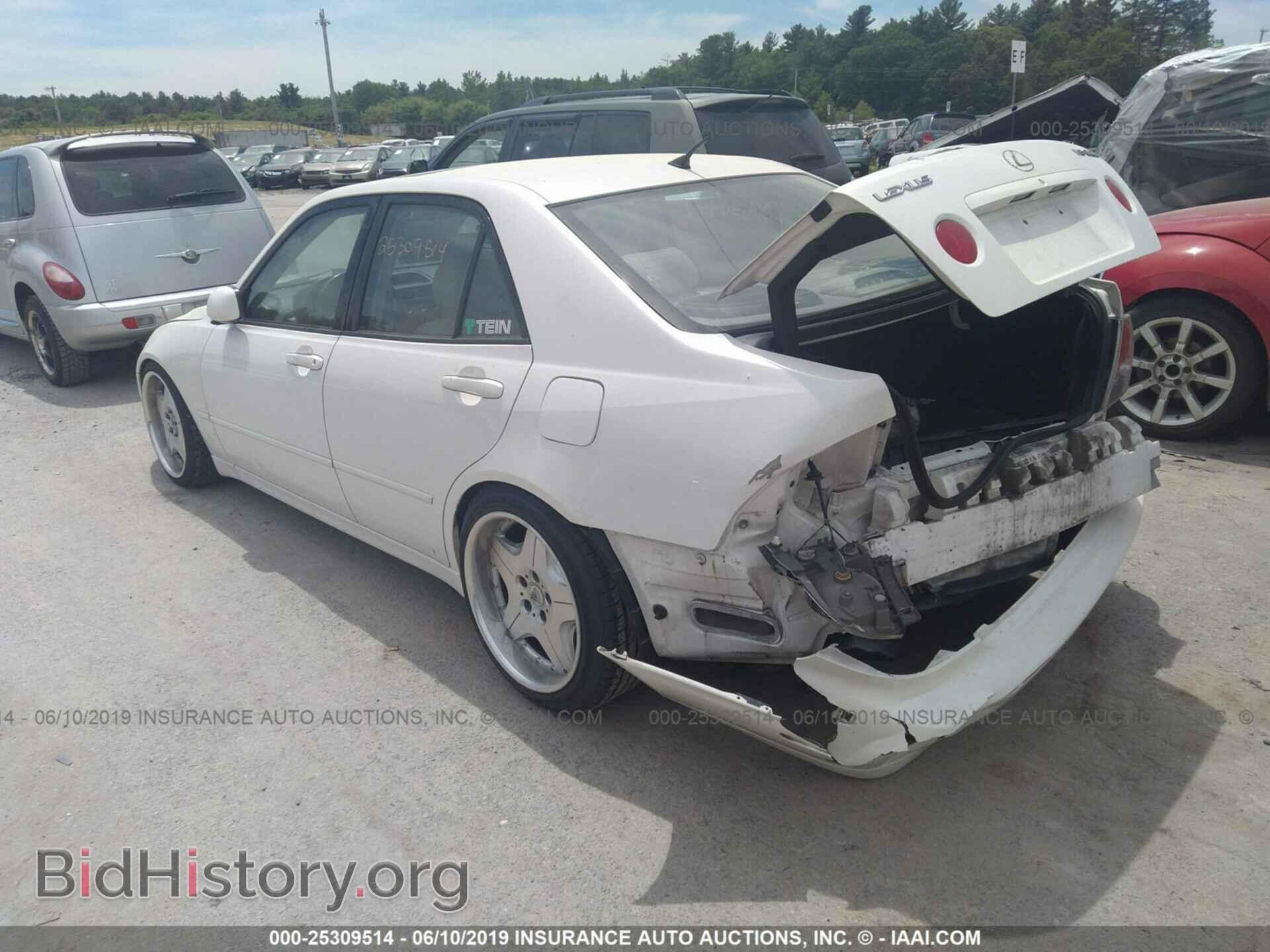 2001 LEXUS IS - VIN: JTHBD182610001131 - Photo 3