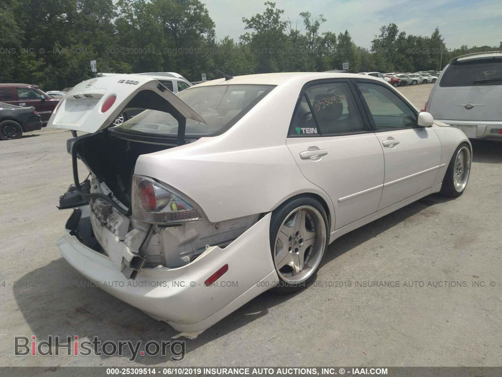 2001 LEXUS IS - VIN: JTHBD182610001131 - Photo 4