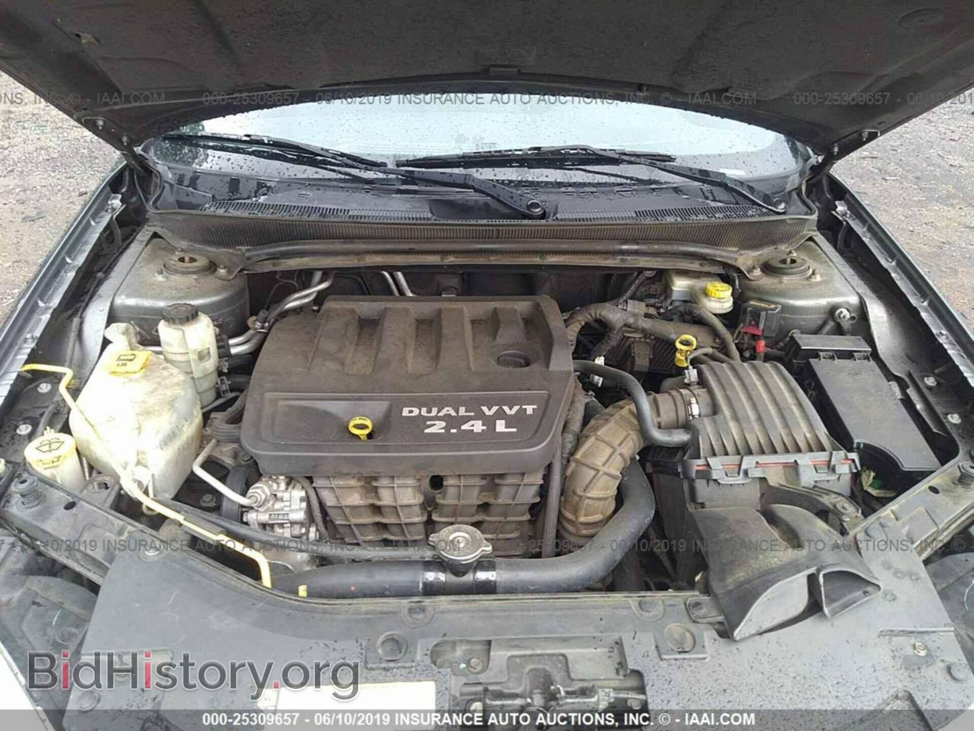 2012 CHRYSLER 200 - VIN: 1C3CCBAB8CN222989 - Фото 10