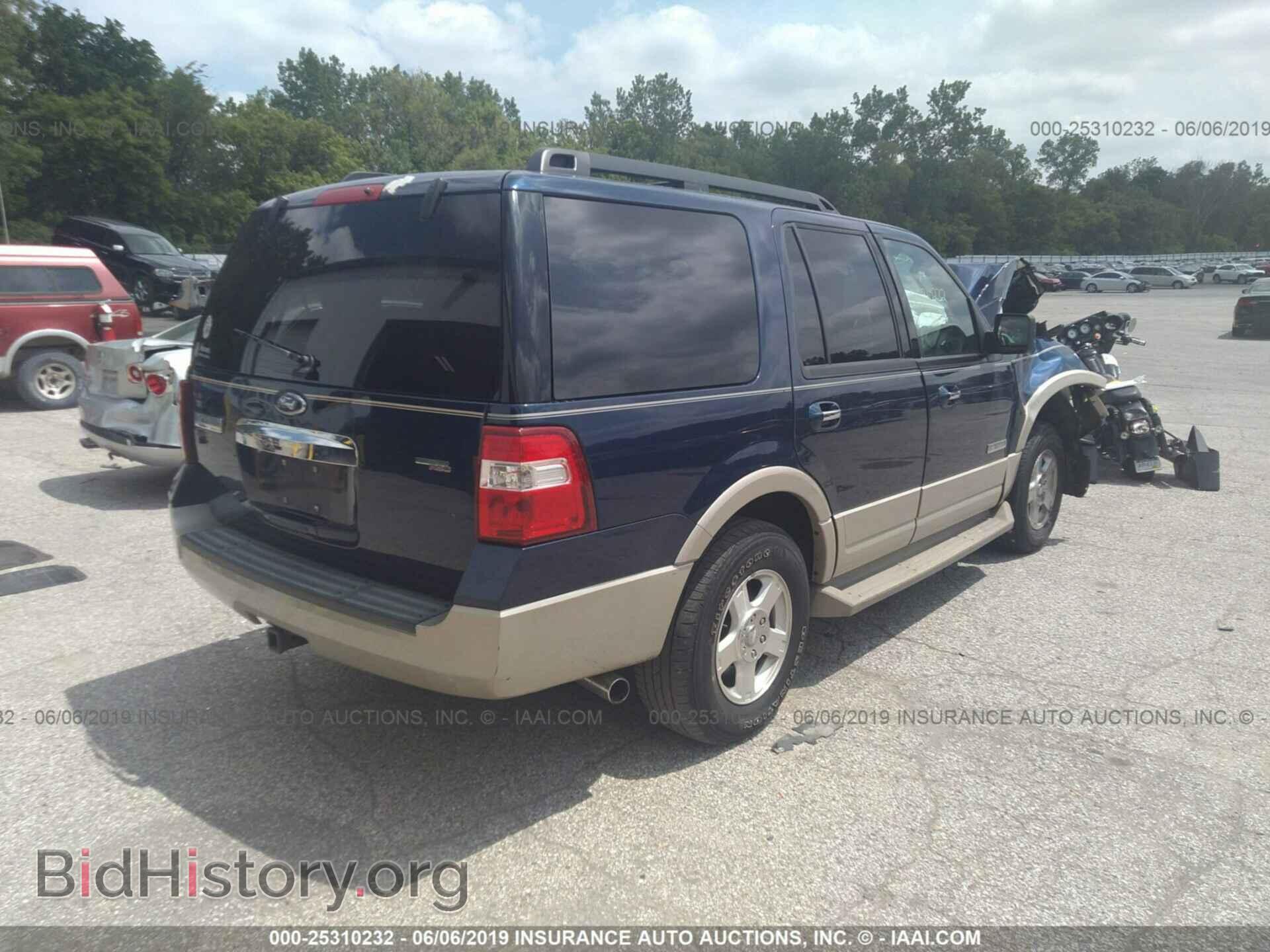 2007 FORD EXPEDITION - VIN: 1FMFU18577LA26569 - Фото 4
