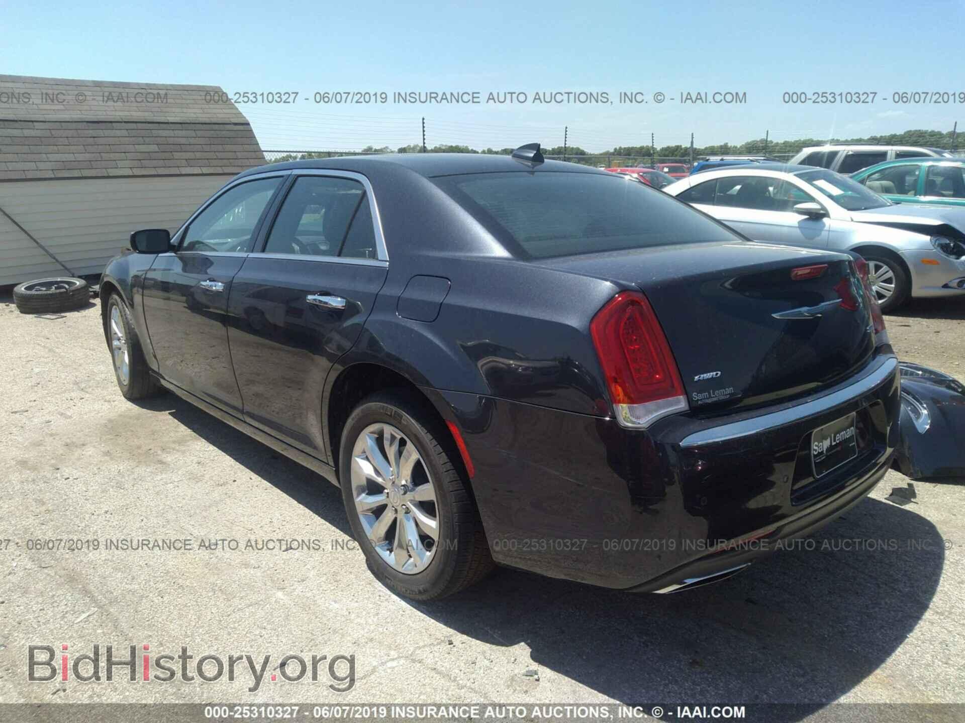 2017 CHRYSLER 300C - VIN: 2C3CCAKG5HH591345 - Фото 3