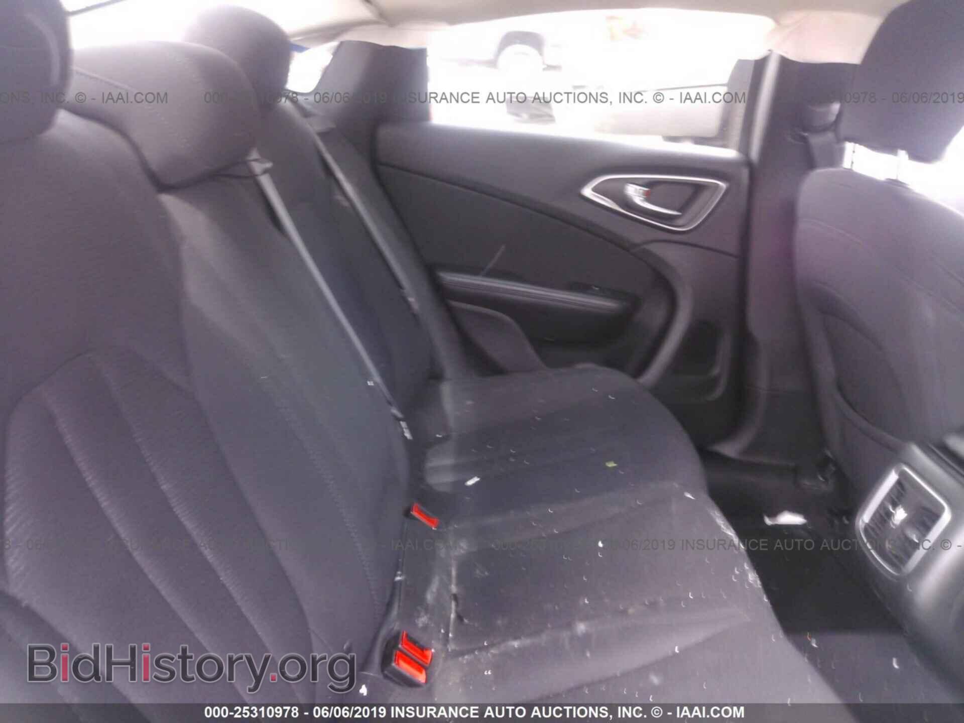 2015 CHRYSLER 200 - VIN: 1C3CCCAB0FN597592 - Фото 8