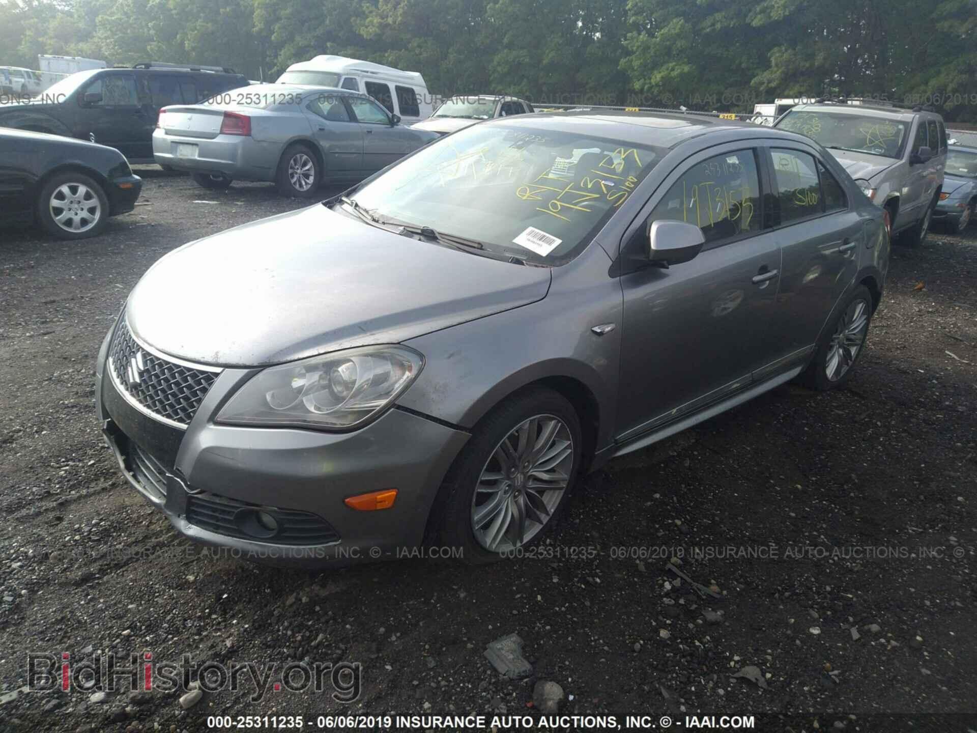 2011 SUZUKI KIZASHI - VIN: JS2RF9A63B6110107 - Фото 2