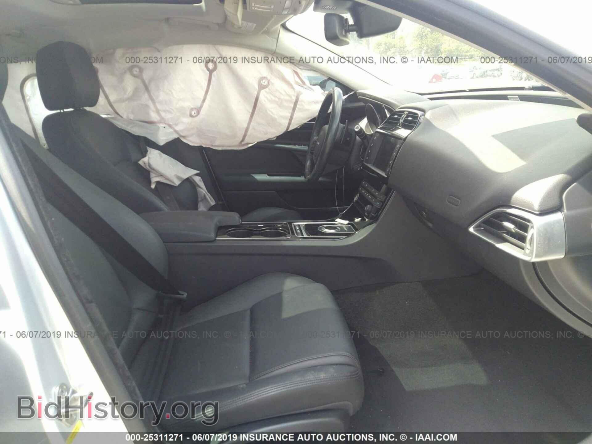 2017 JAGUAR XE - VIN: SAJAR4BG9HA963868 - Фото 5