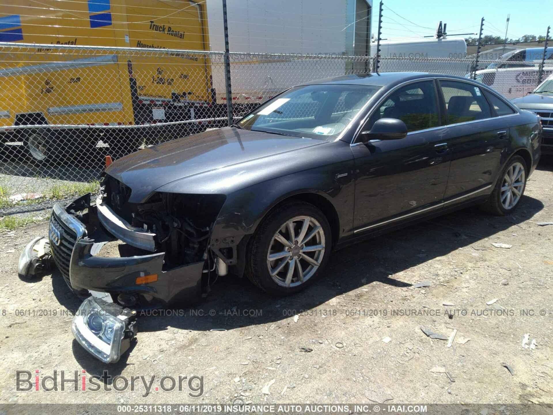 2011 AUDI A6 - VIN: WAUKGAFB1BN027214 - Фото 2