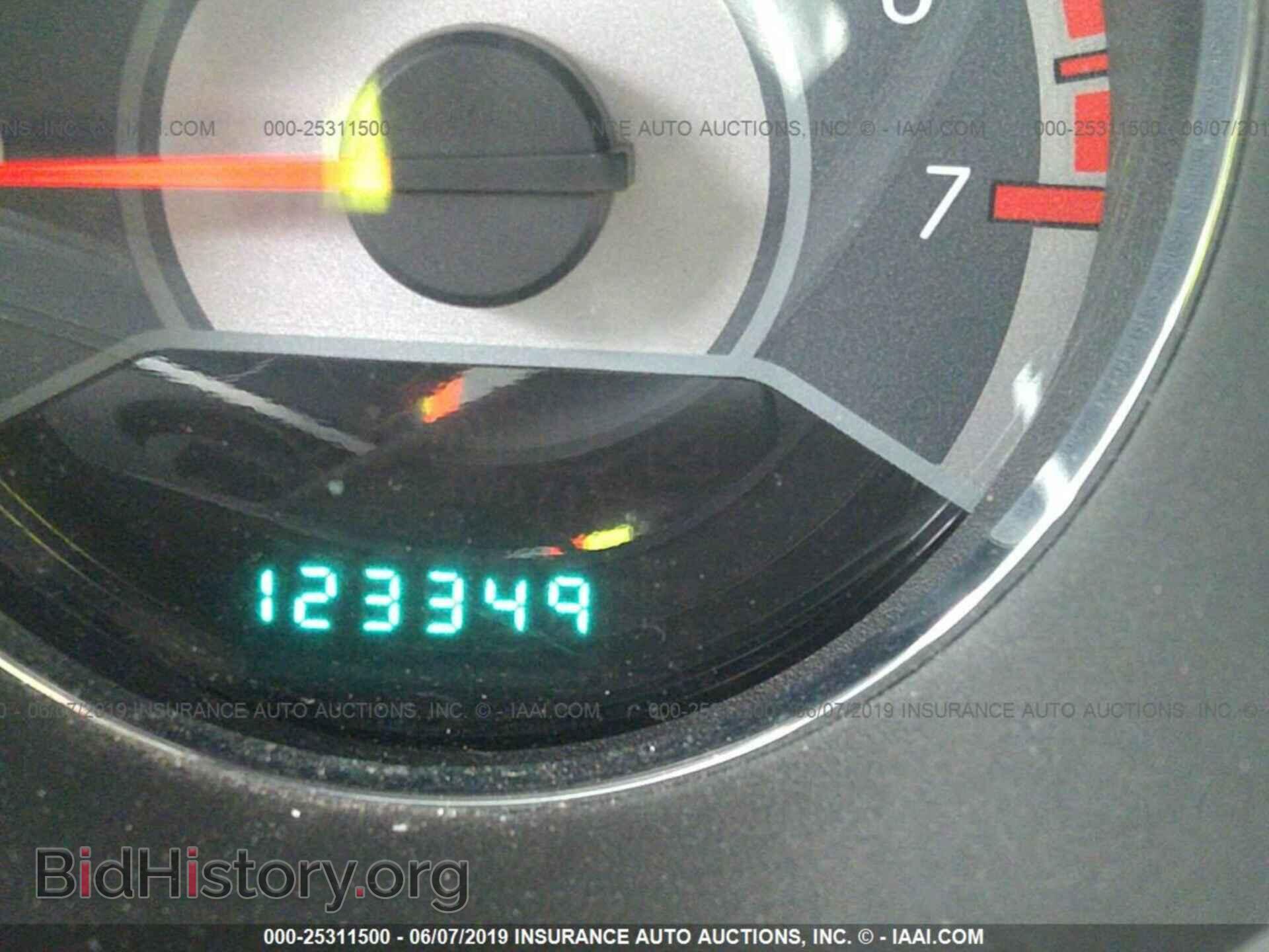 2011 CHRYSLER 200 - VIN: 1C3BC2FG2BN582161 - Фото 7