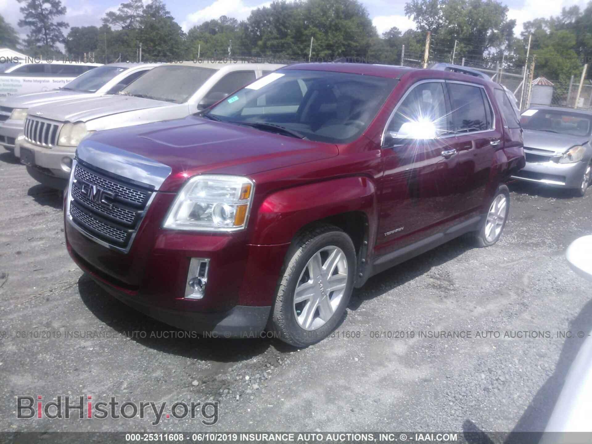2011 GMC TERRAIN - VIN: 2CTALWEC8B6421187 - Photo 2